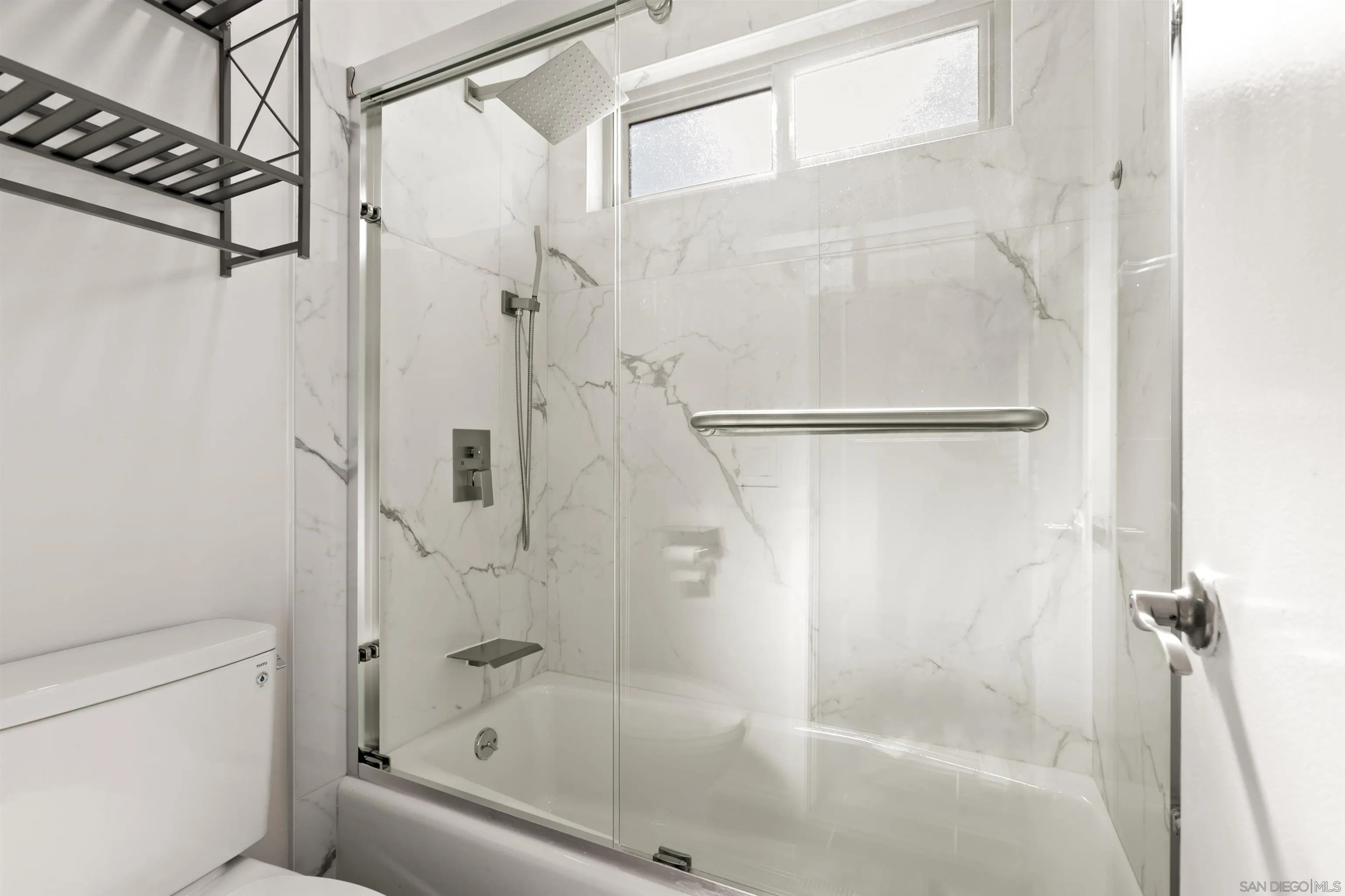 3825 Centre Street Unit 19