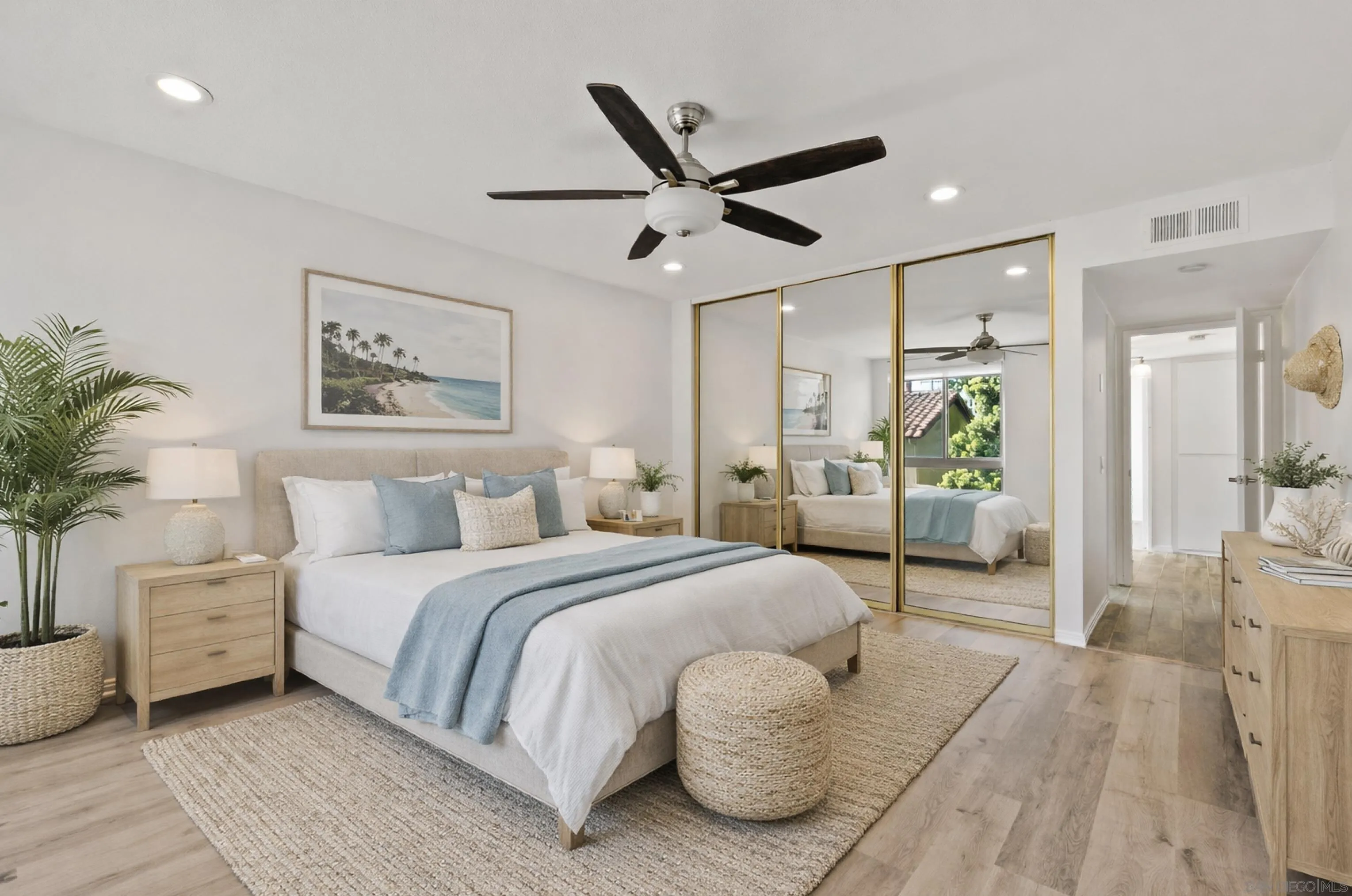 3825 Centre Street Unit 19