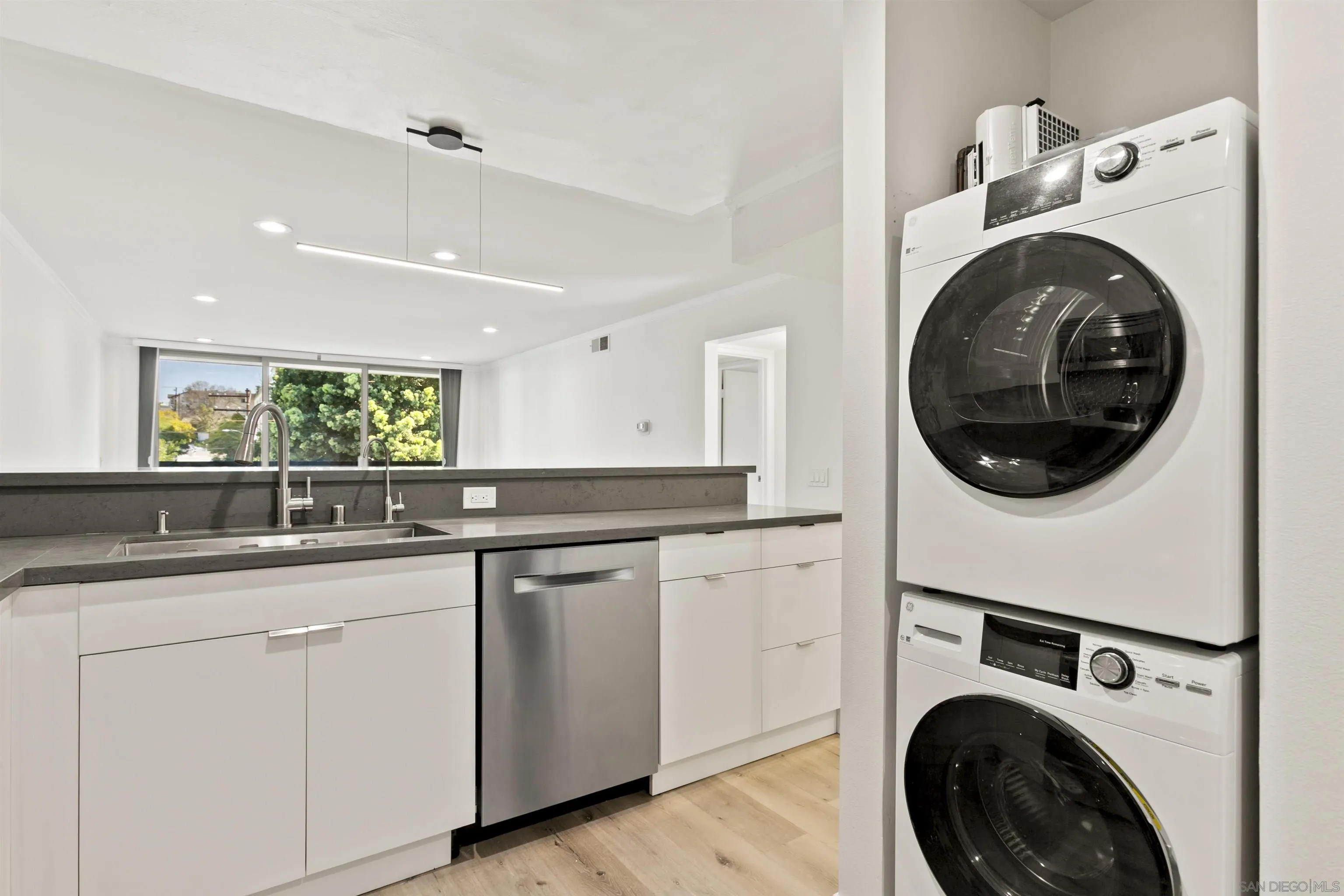 3825 Centre Street Unit 19
