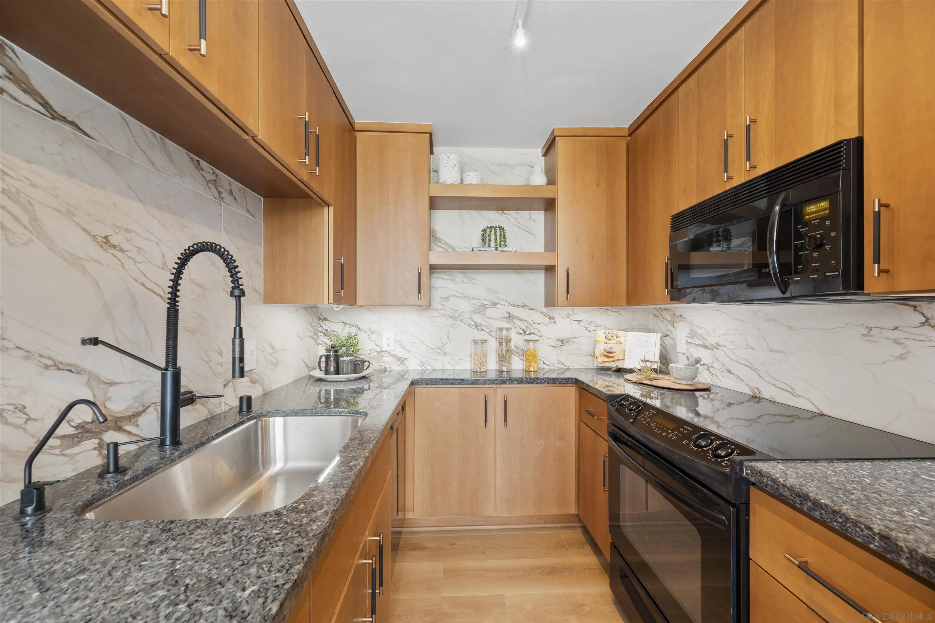 1907 Robinson Ave Unit 309