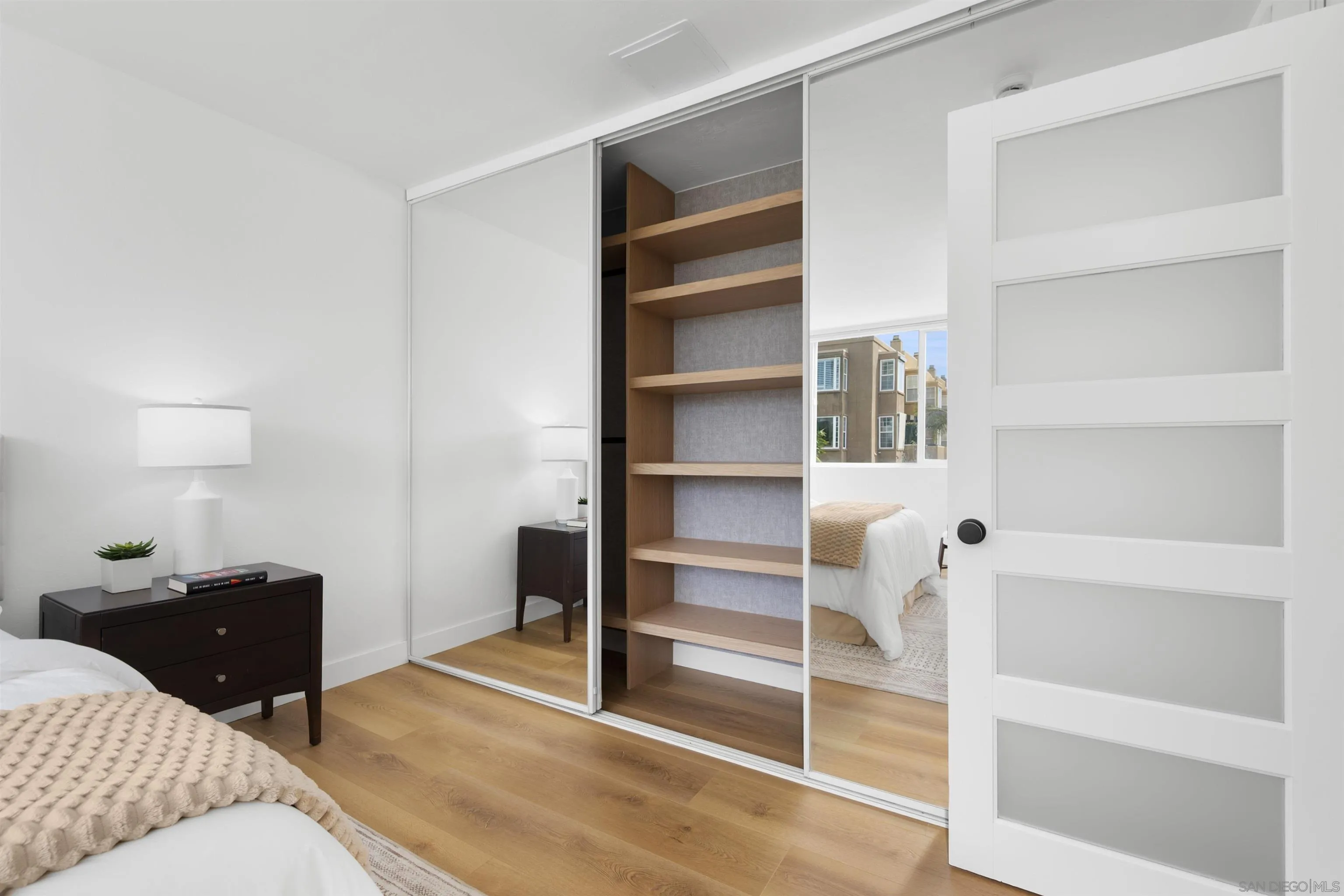 1907 Robinson Ave Unit 309
