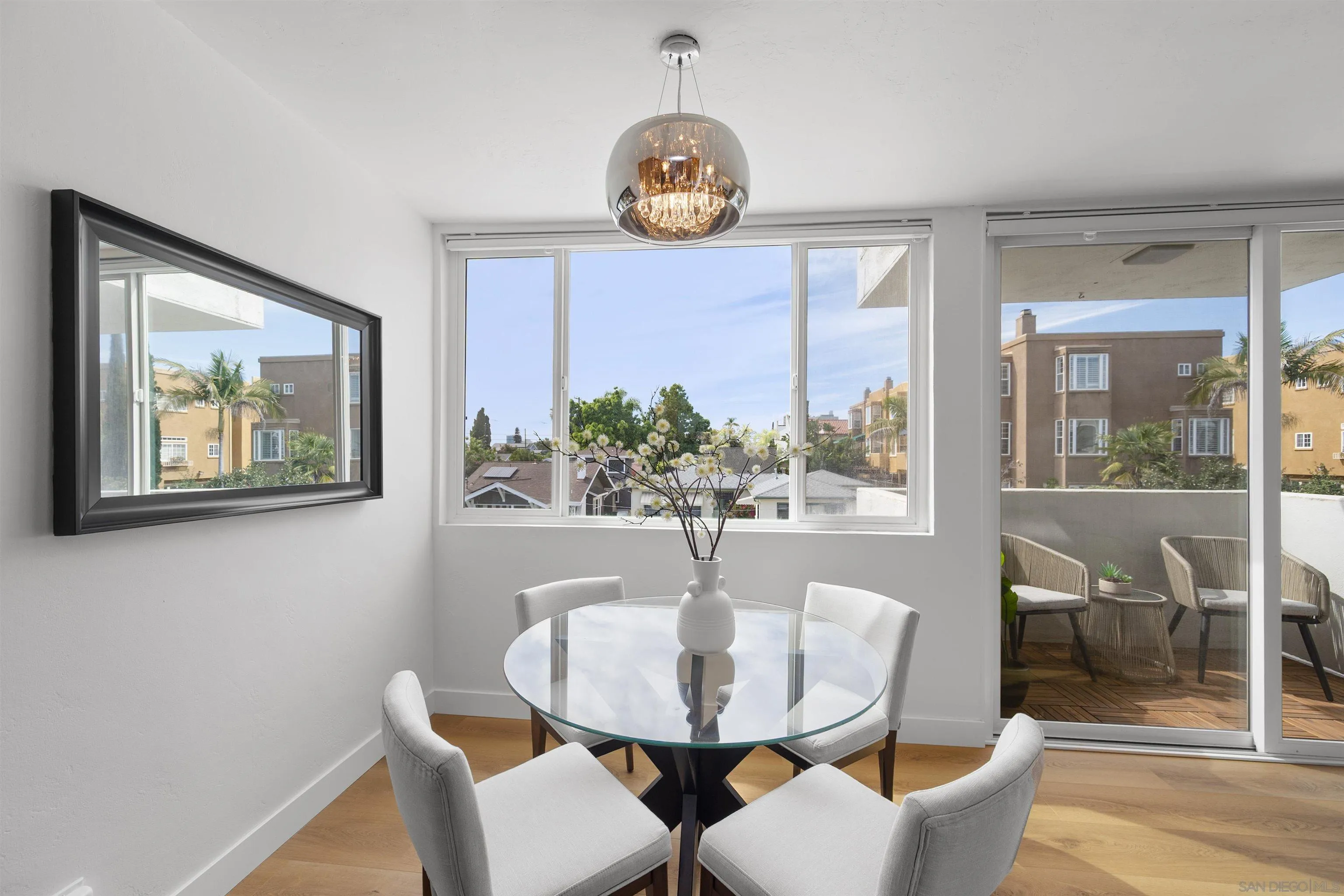 1907 Robinson Ave Unit 309