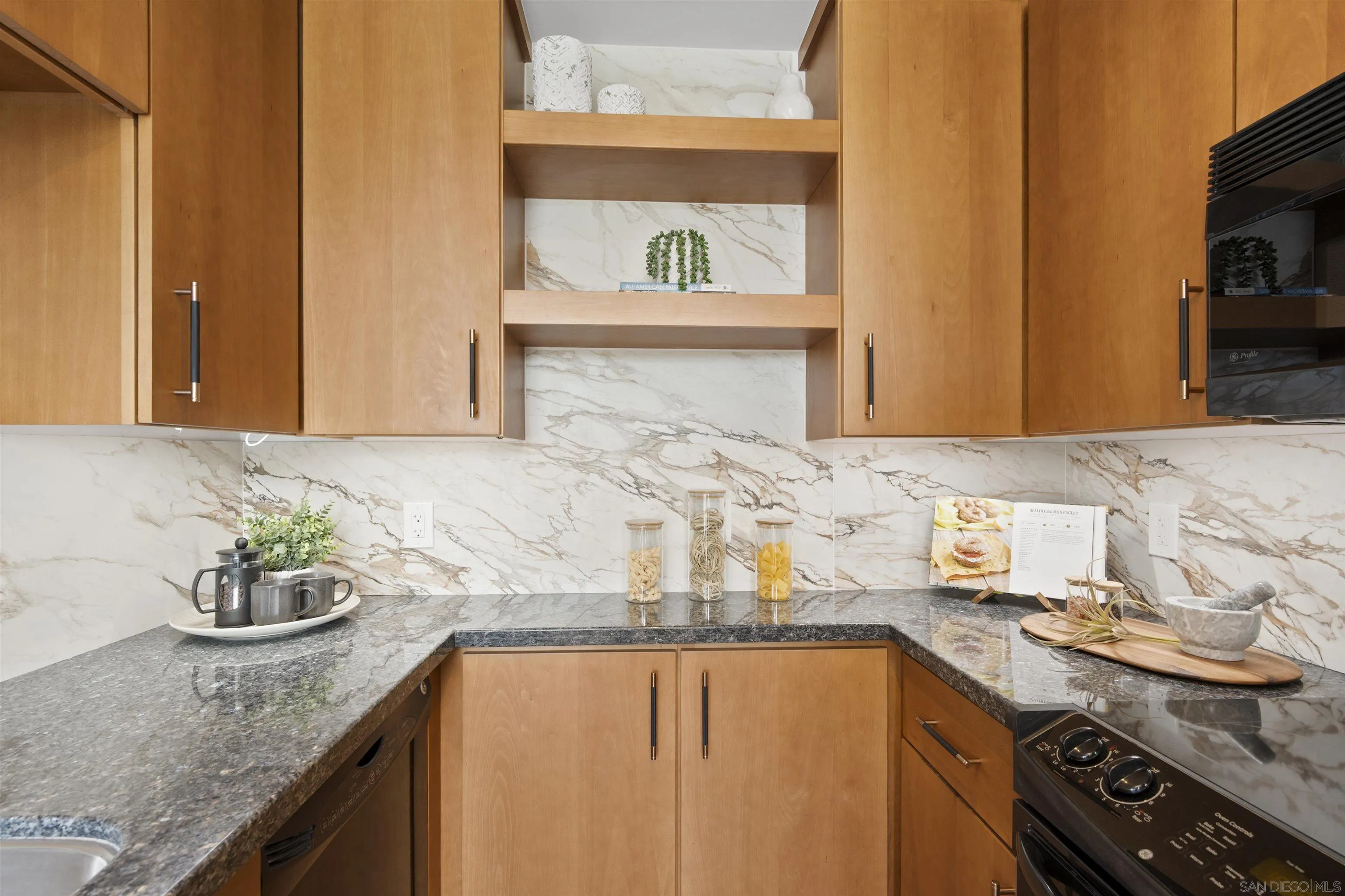 1907 Robinson Ave Unit 309