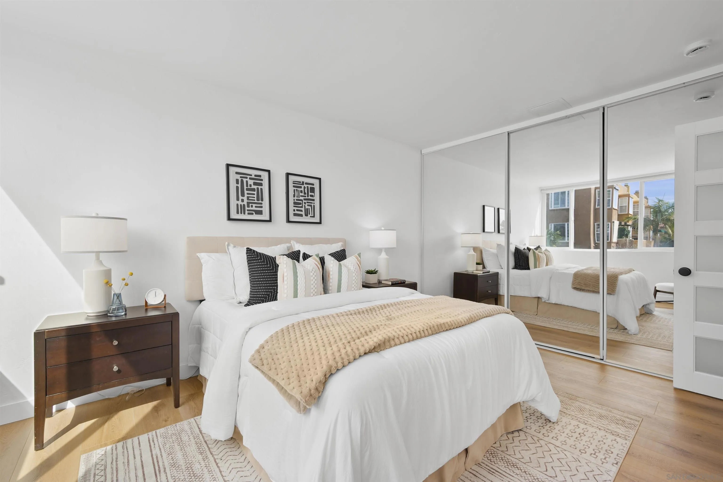 1907 Robinson Ave Unit 309