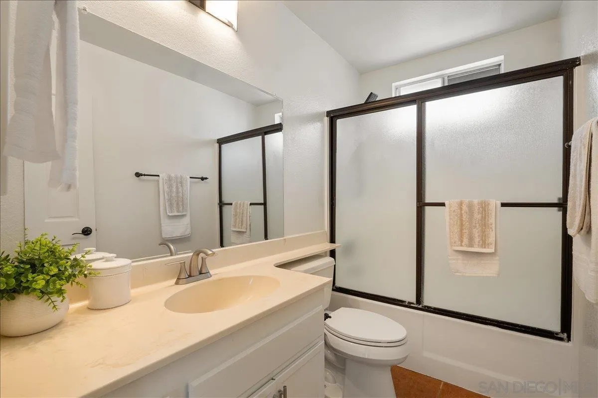 1934 Missouri St. Unit 1