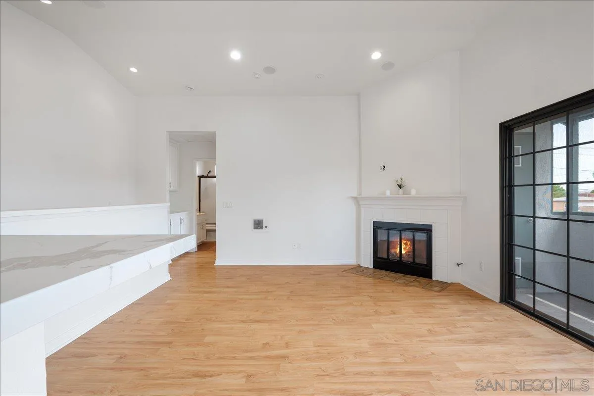 1934 Missouri St. Unit 1