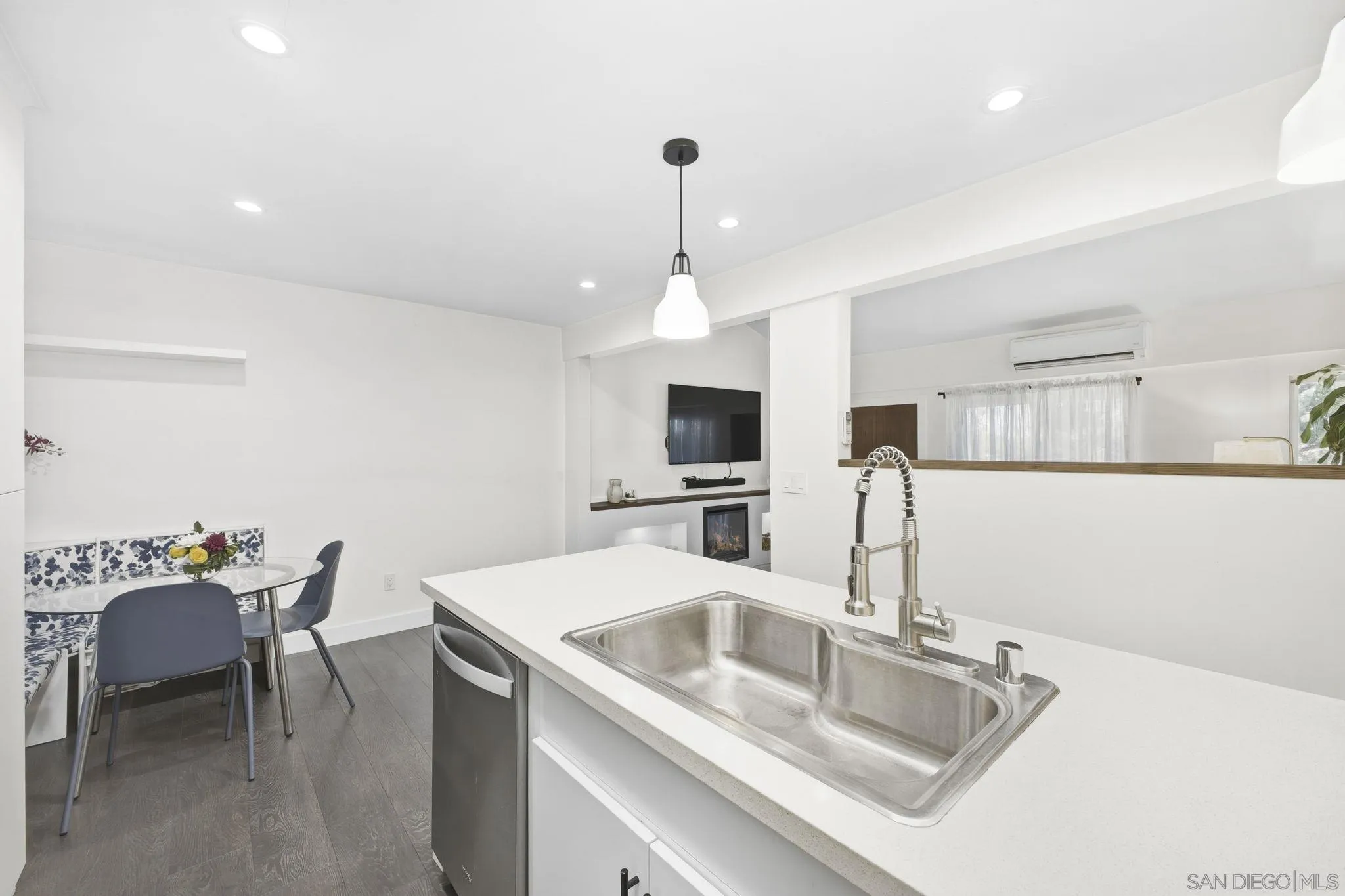 13788 Ruette Le Parc Unit D