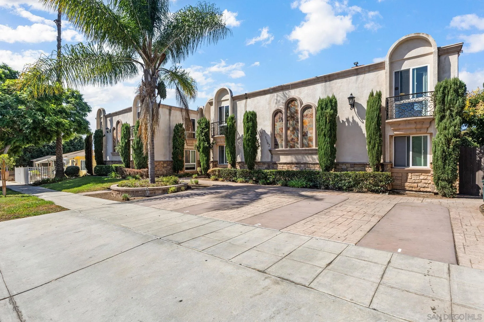 3562 Marlborough Ave Unit 14