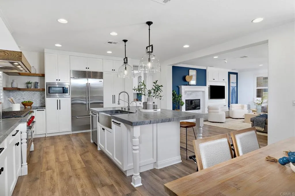 6332 Montecito Drive