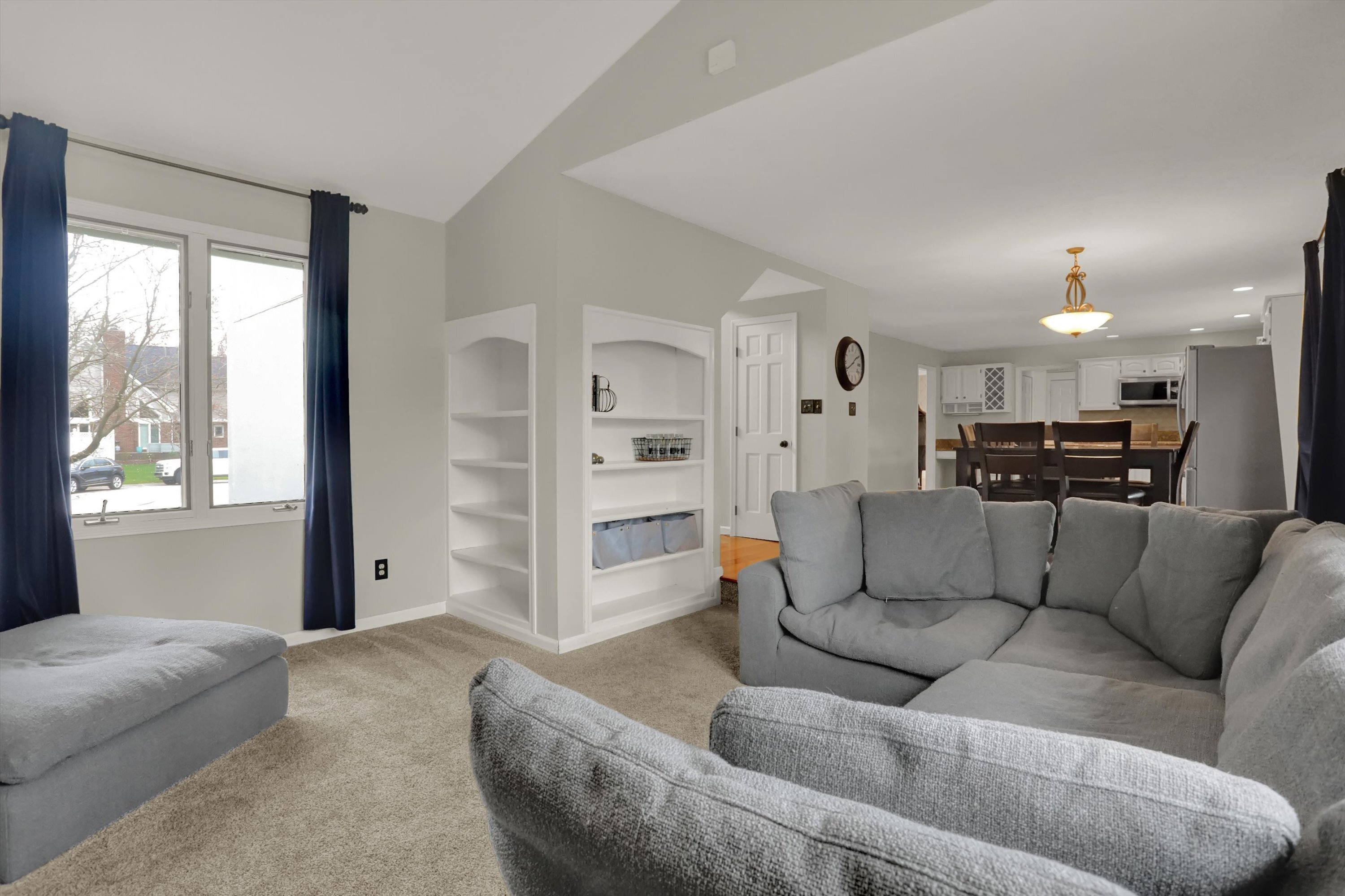 15208 Roman Court