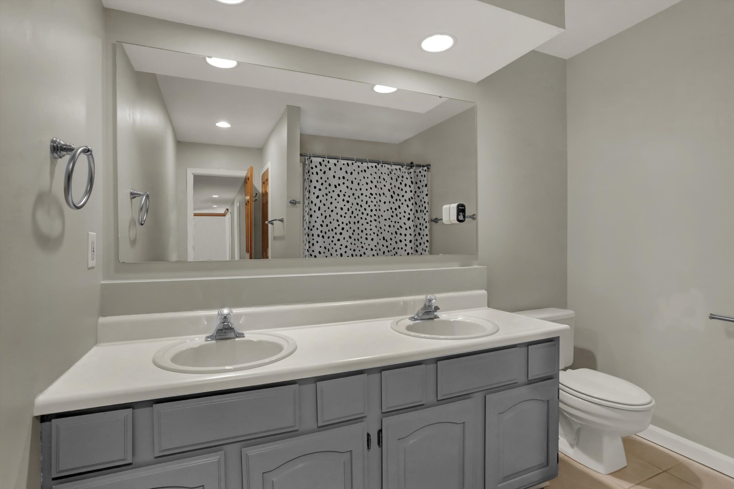 15208 Roman Court