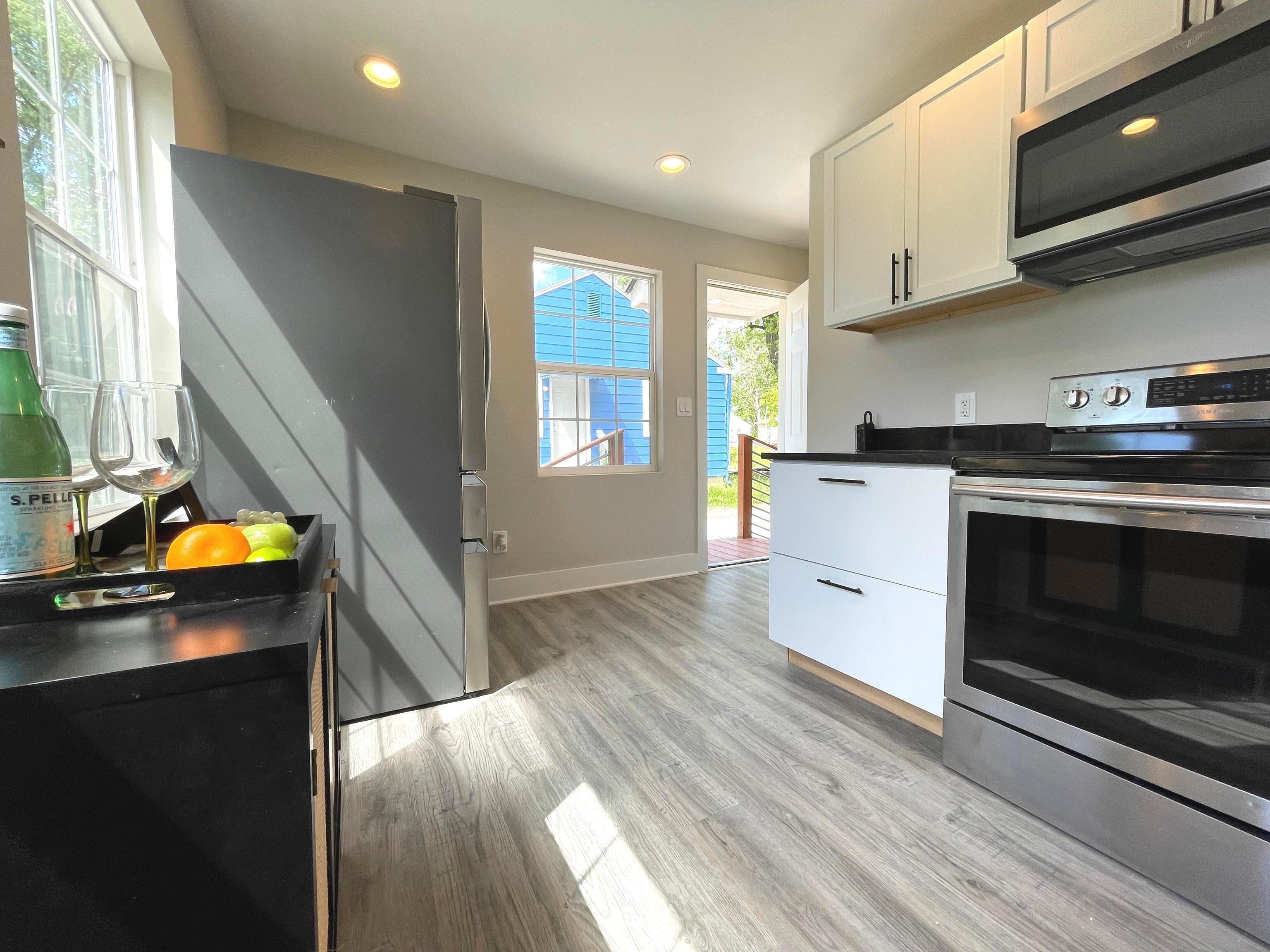3328 N Drexel Avenue