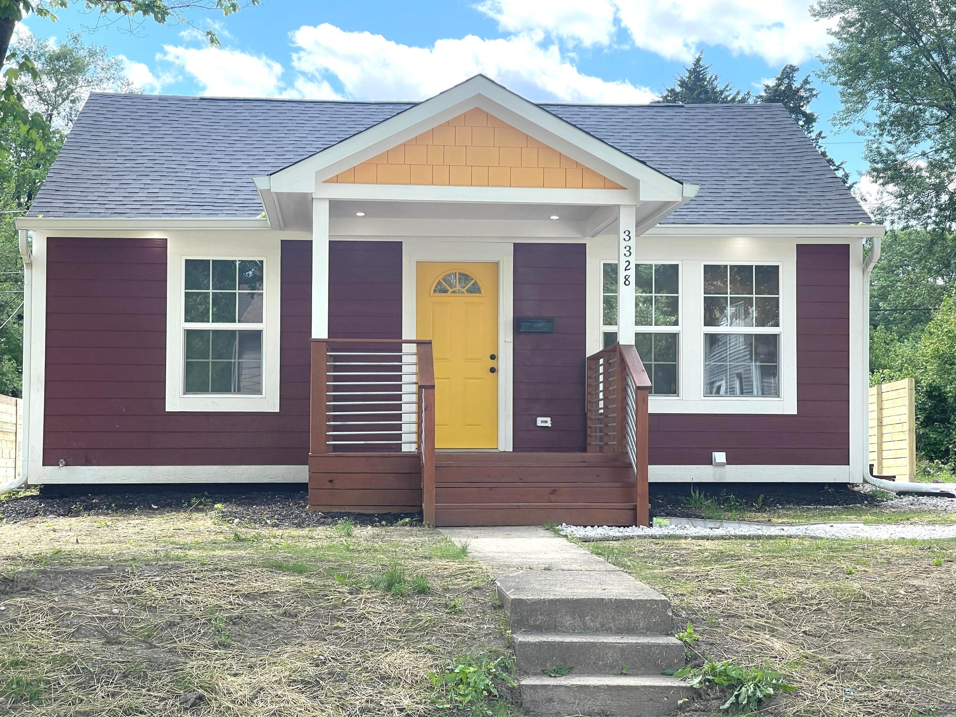 3328 N Drexel Avenue
