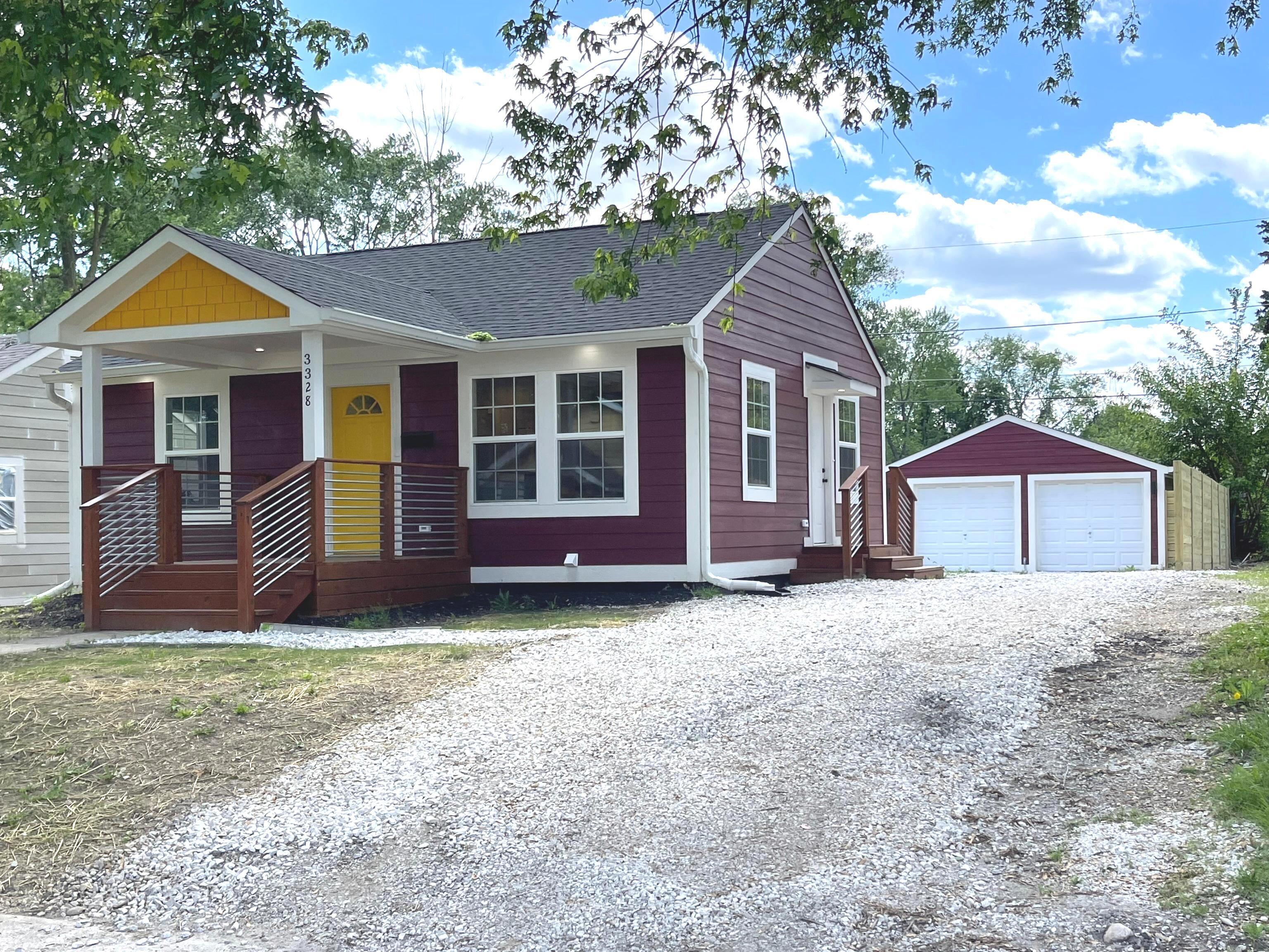 3328 N Drexel Avenue