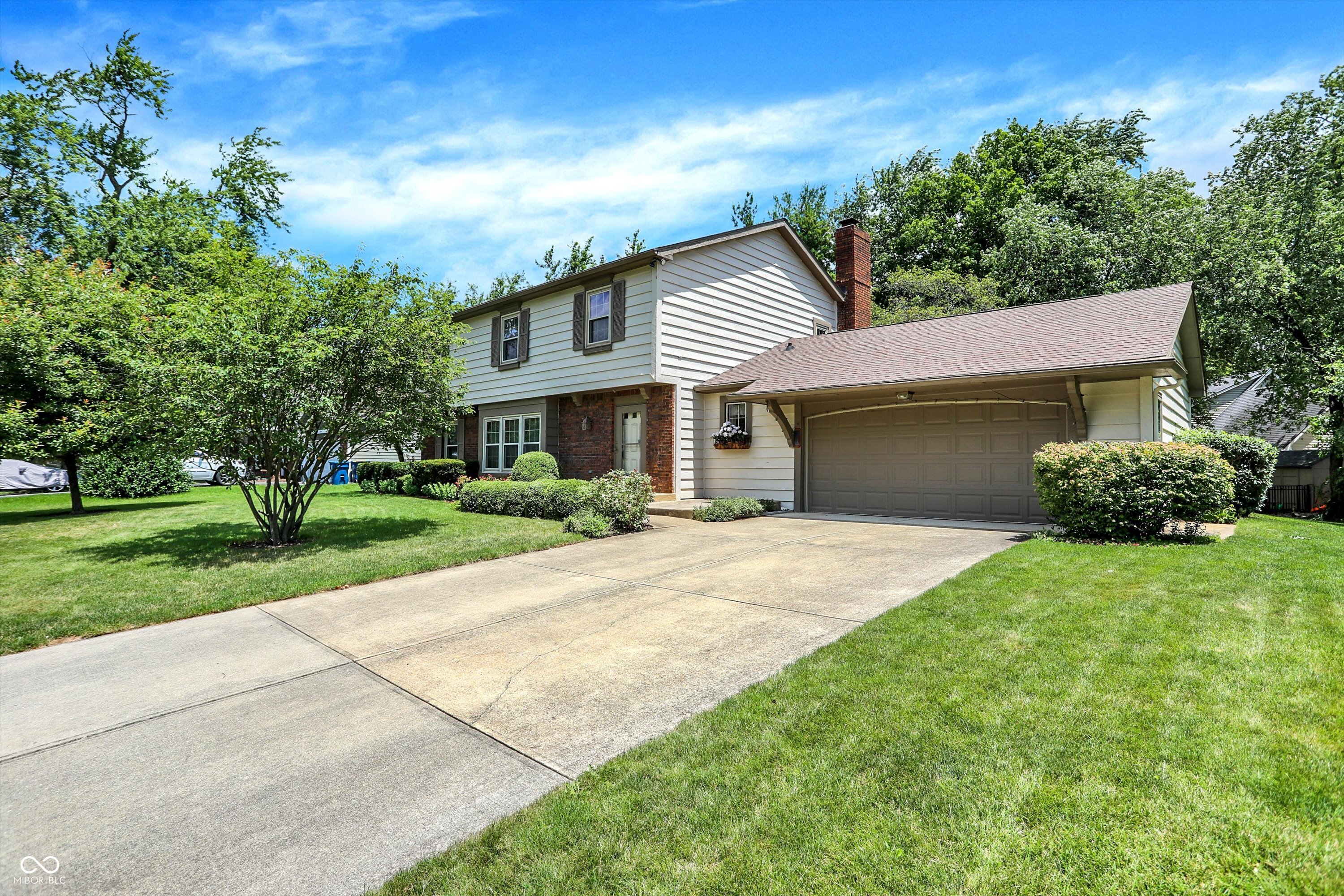 12211 Brookshire Parkway