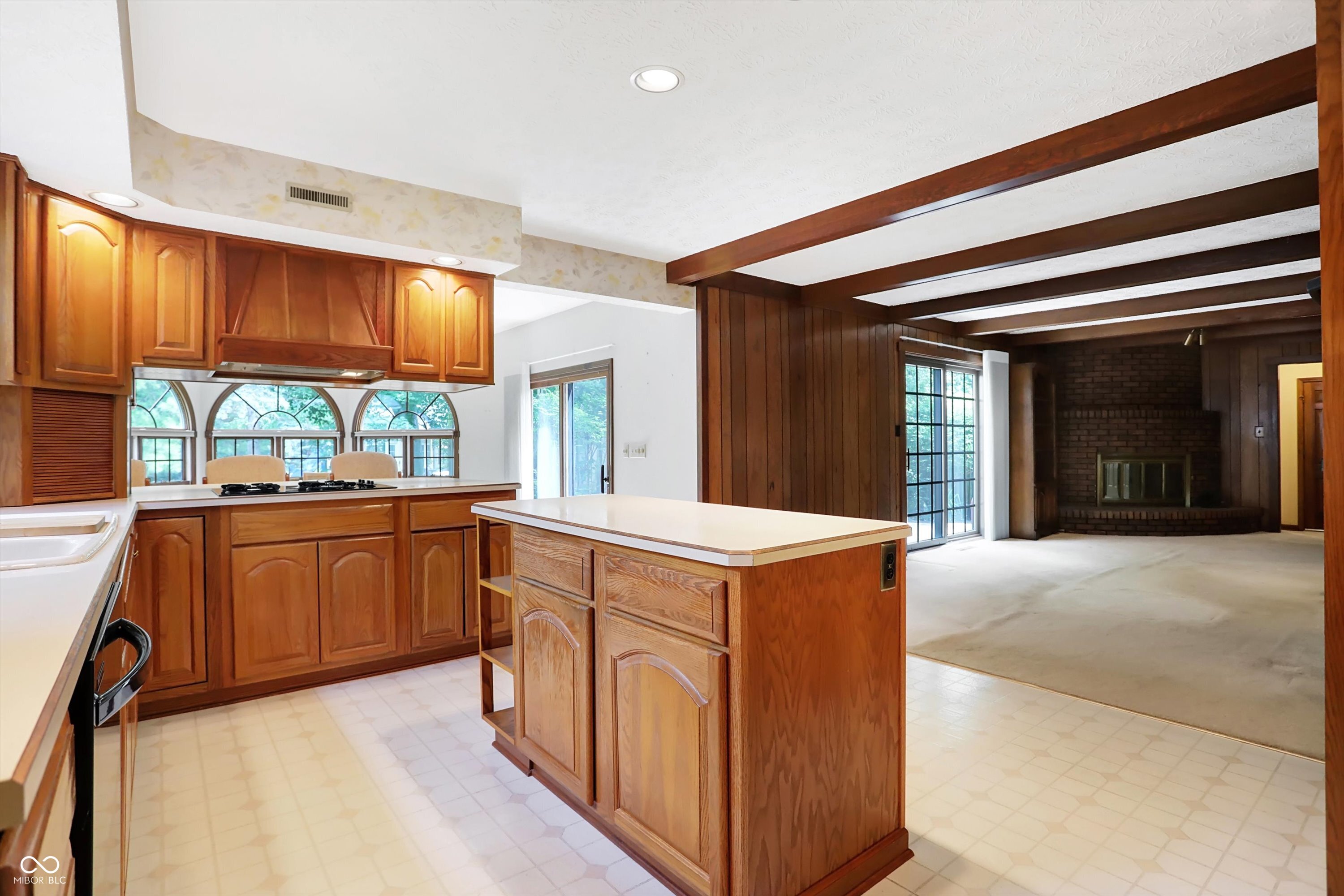 12211 Brookshire Parkway