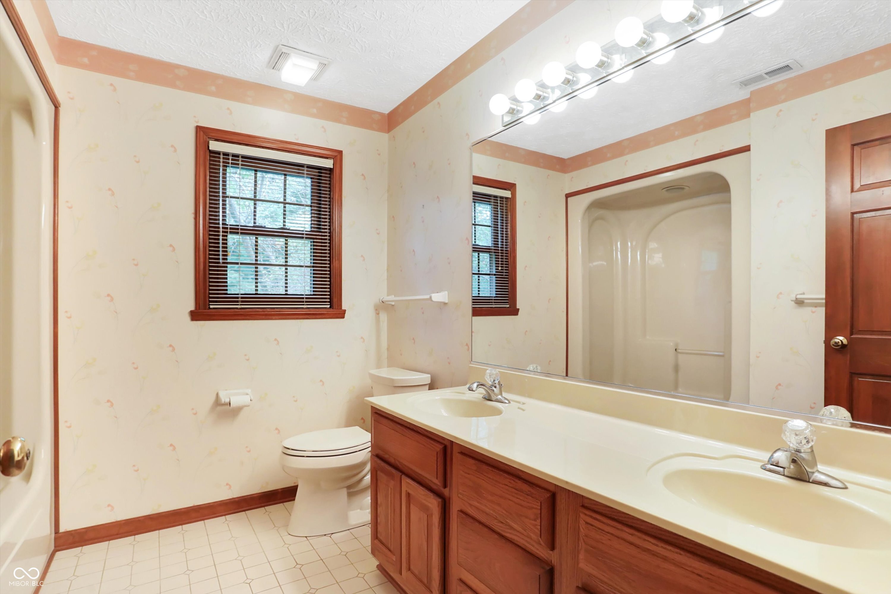 12211 Brookshire Parkway