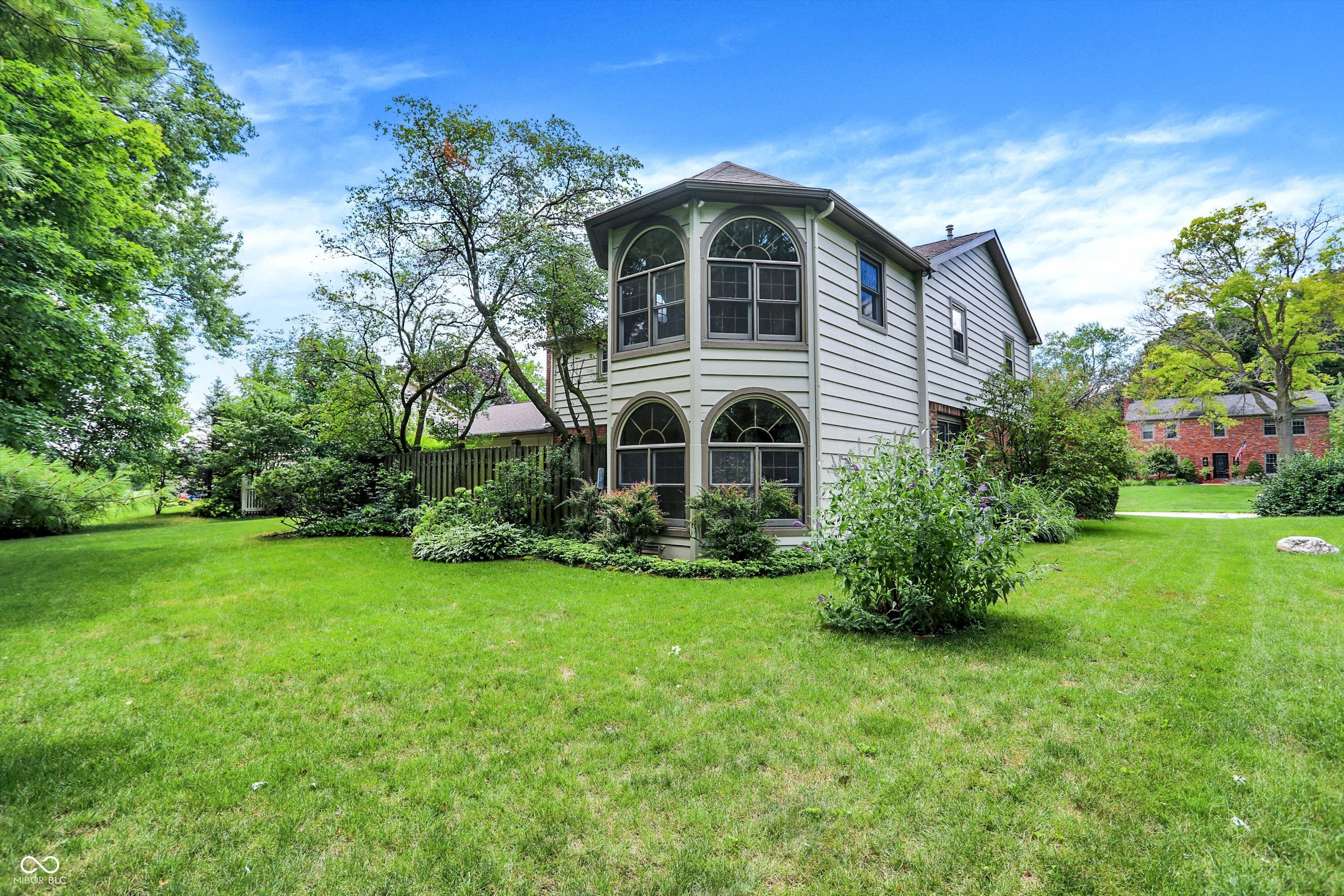 12211 Brookshire Parkway