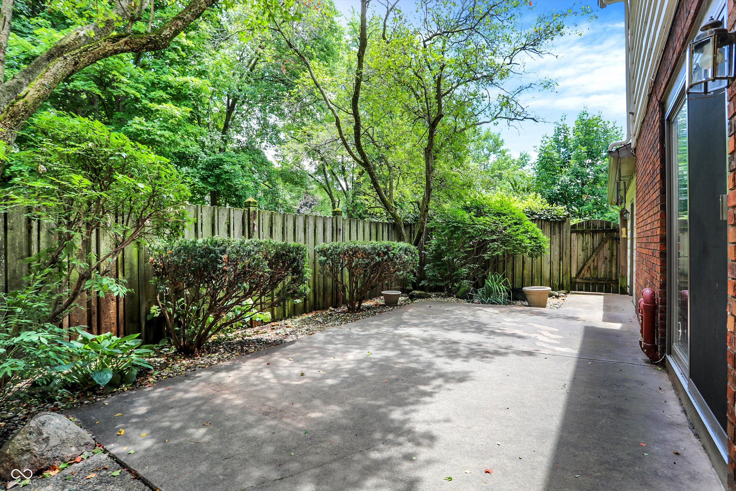 12211 Brookshire Parkway
