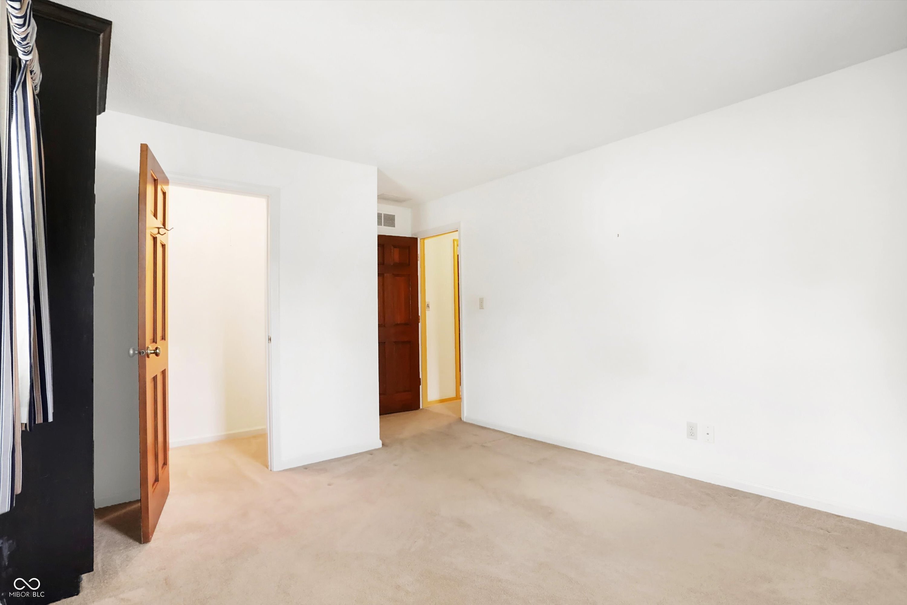 12211 Brookshire Parkway