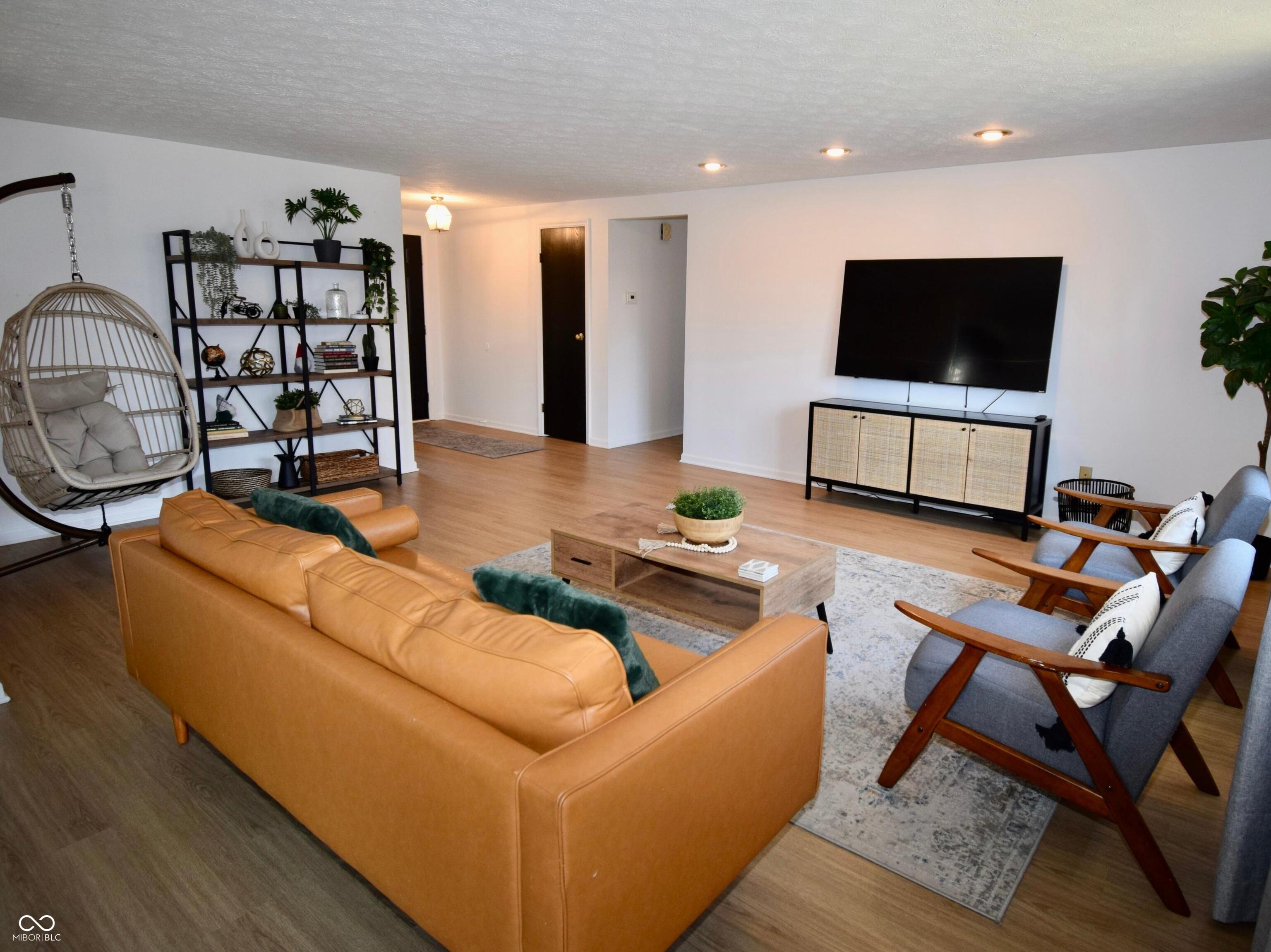 8417 Castle Ridge Lane