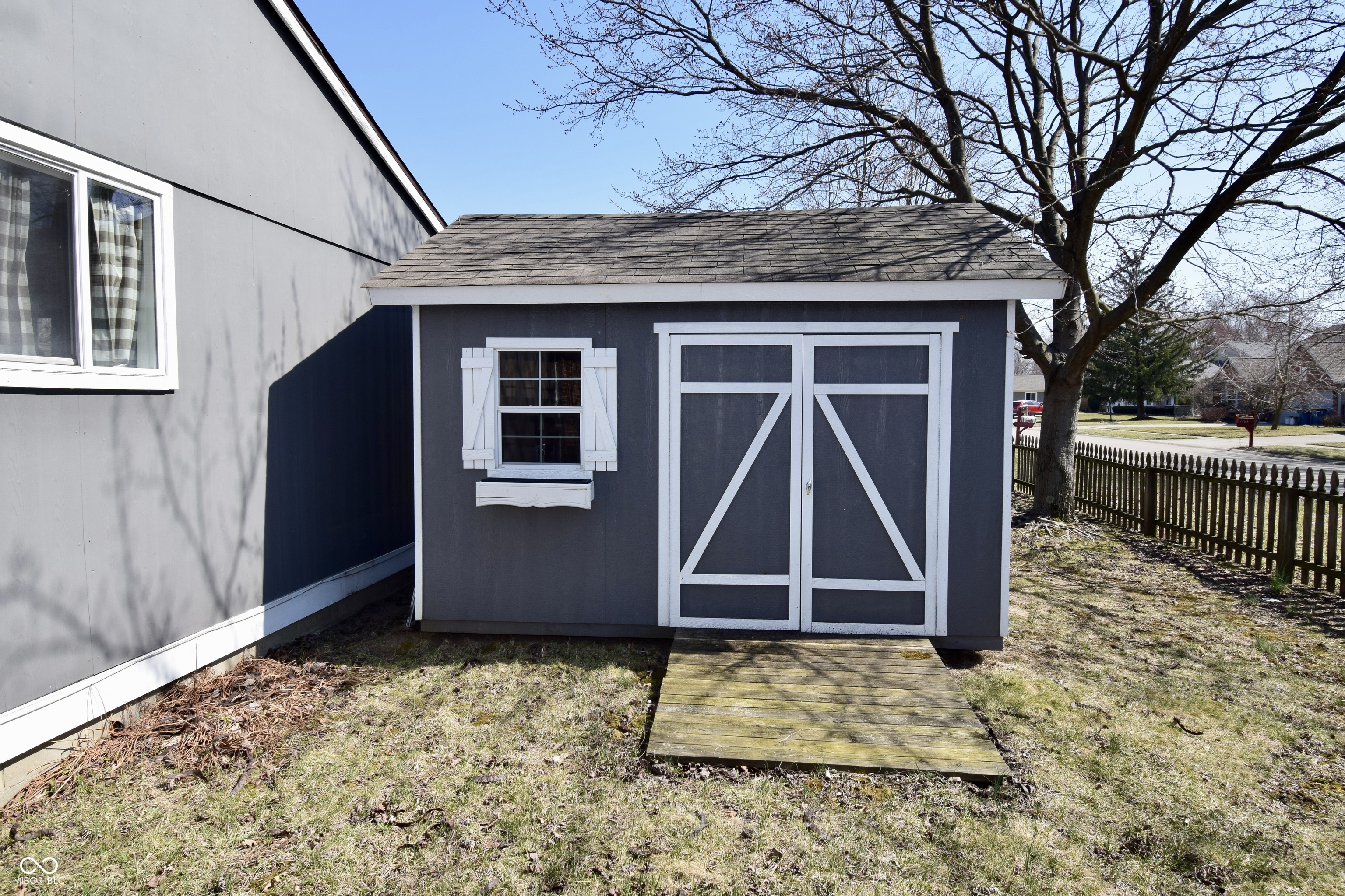 8417 Castle Ridge Lane