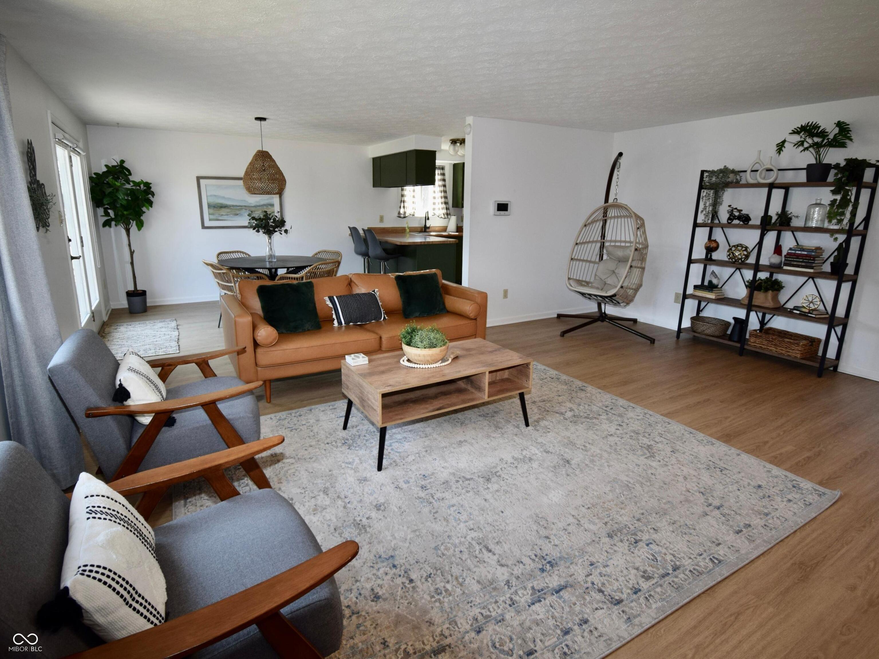 8417 Castle Ridge Lane