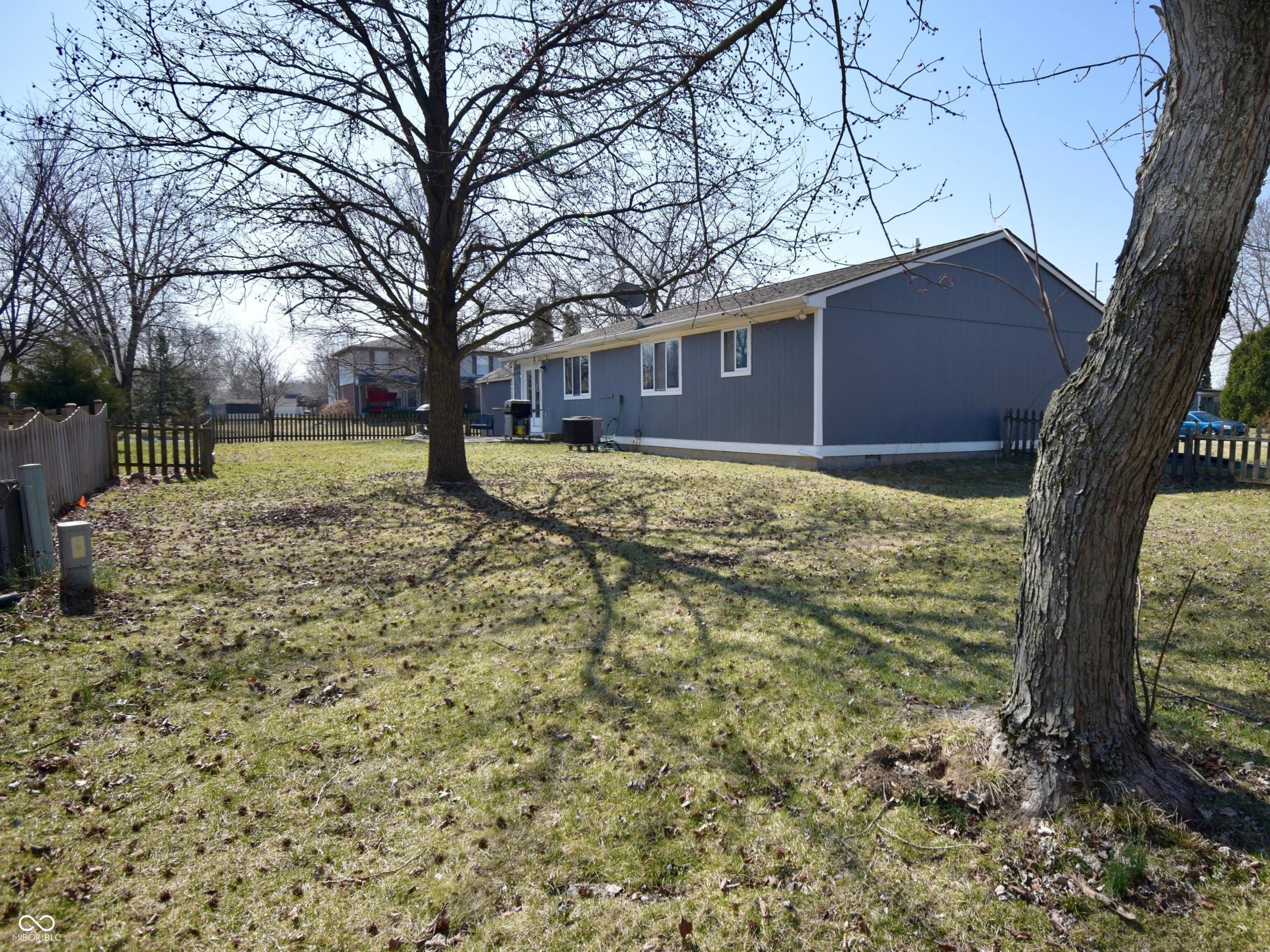 8417 Castle Ridge Lane