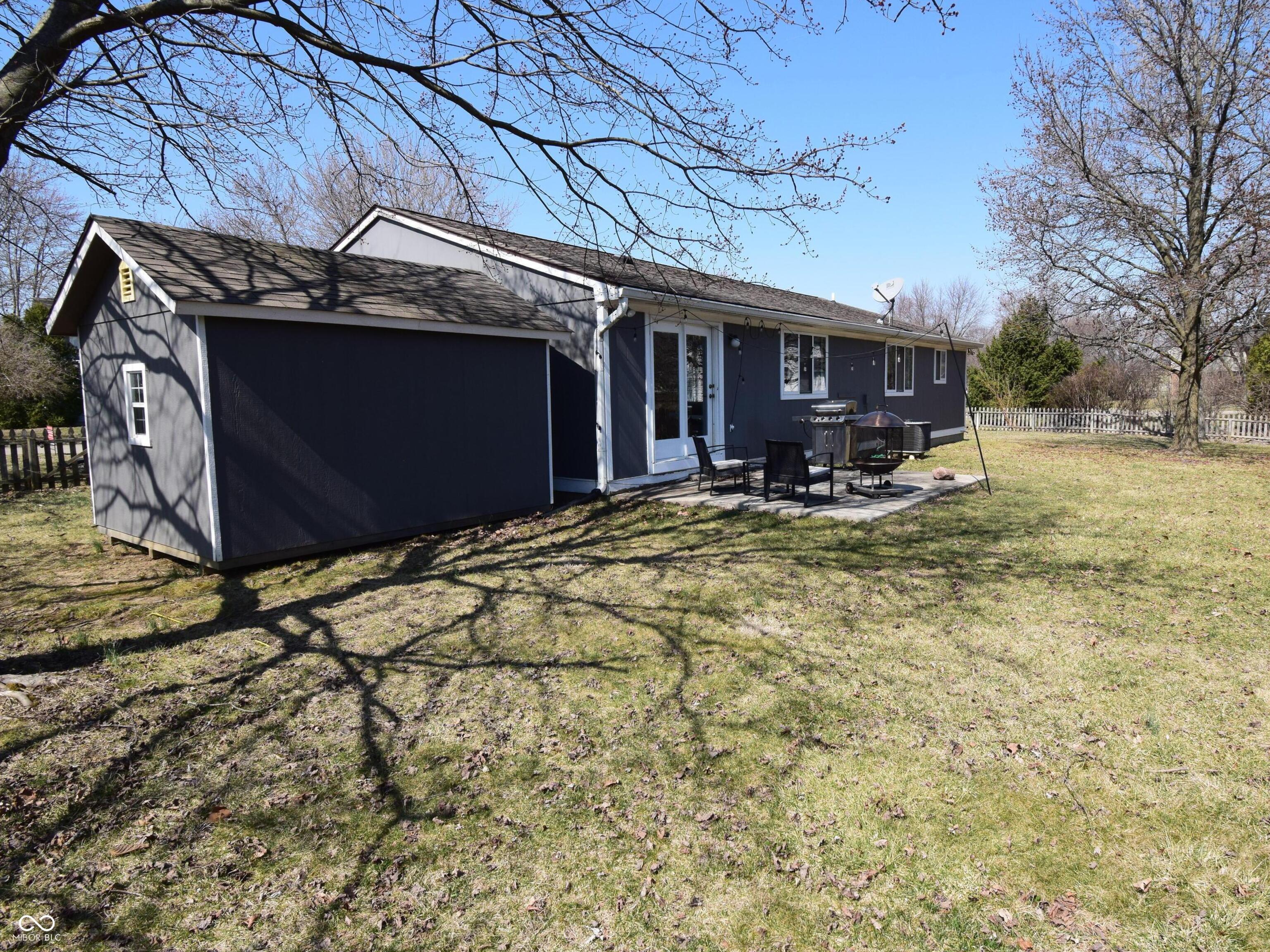 8417 Castle Ridge Lane