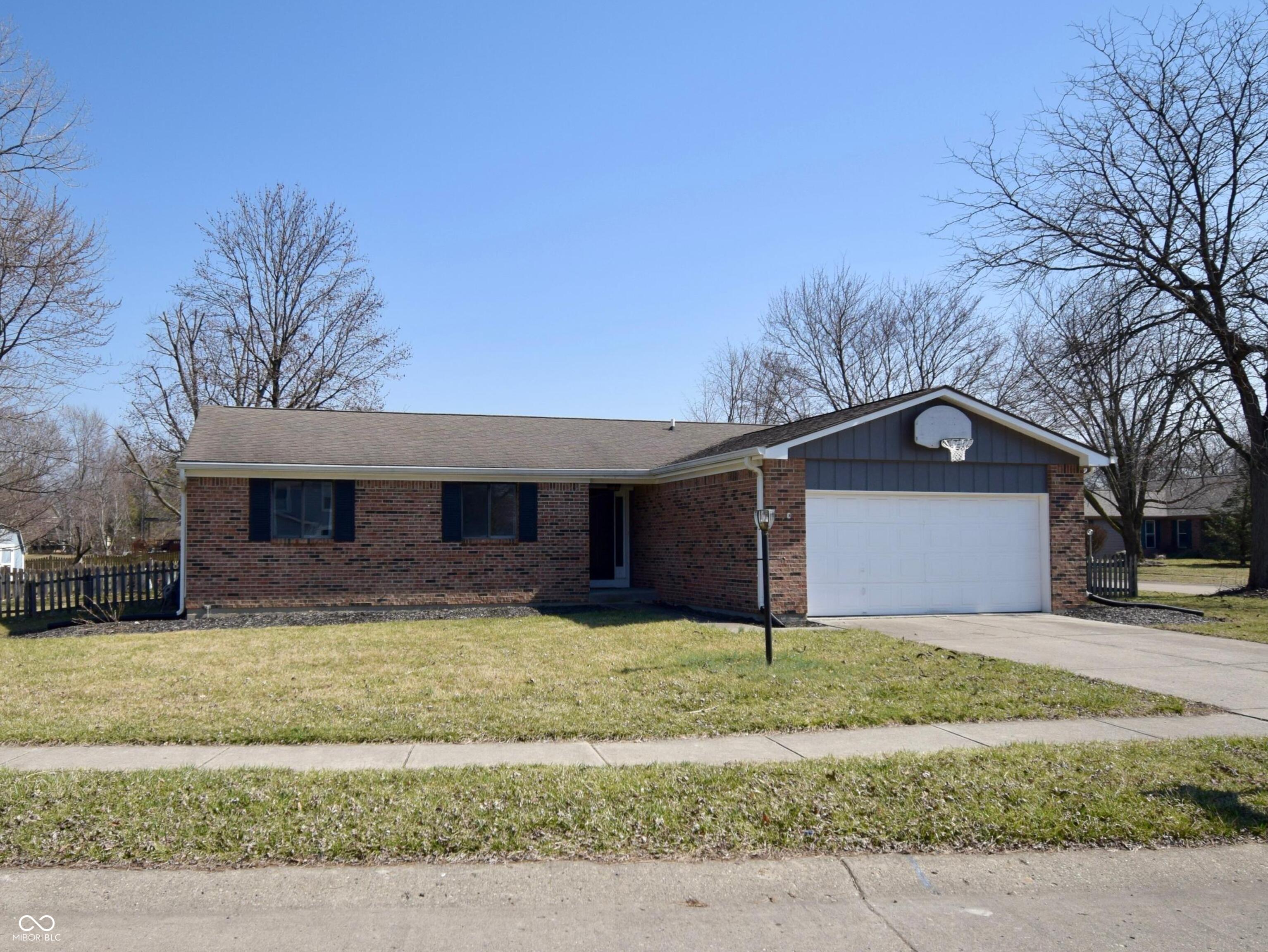8417 Castle Ridge Lane