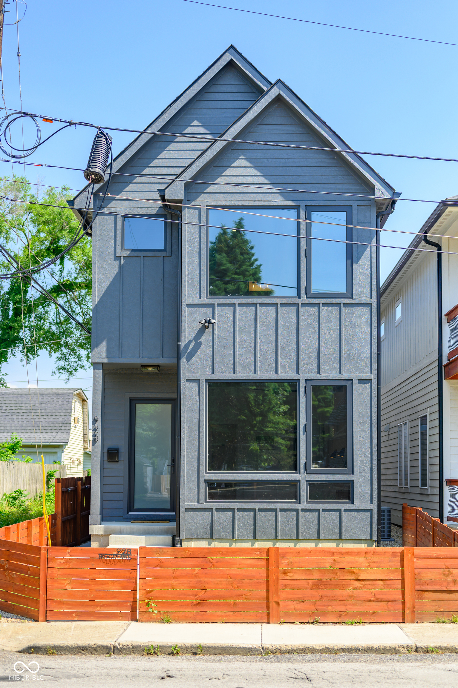 928 Woodlawn Avenue