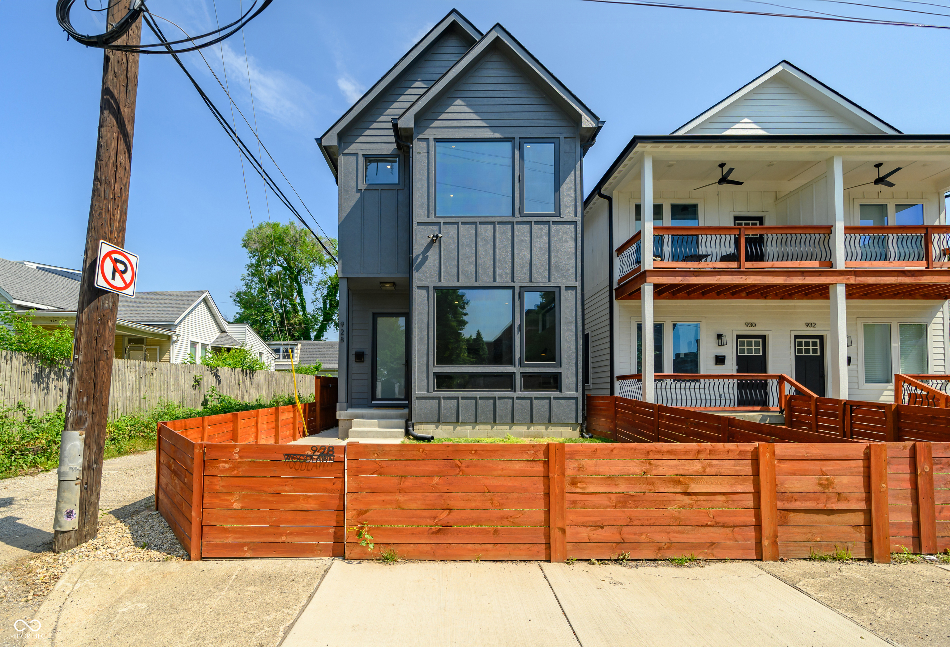 928 Woodlawn Avenue