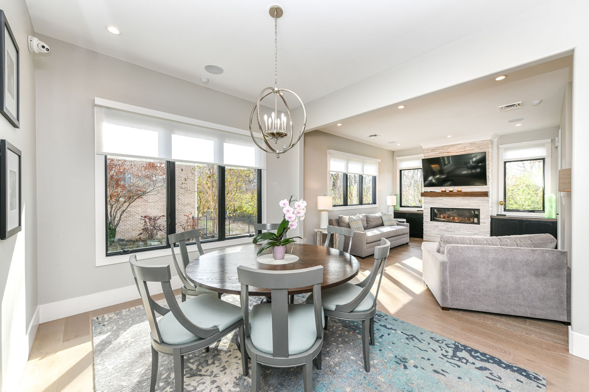 2581 Turning Leaf Lane