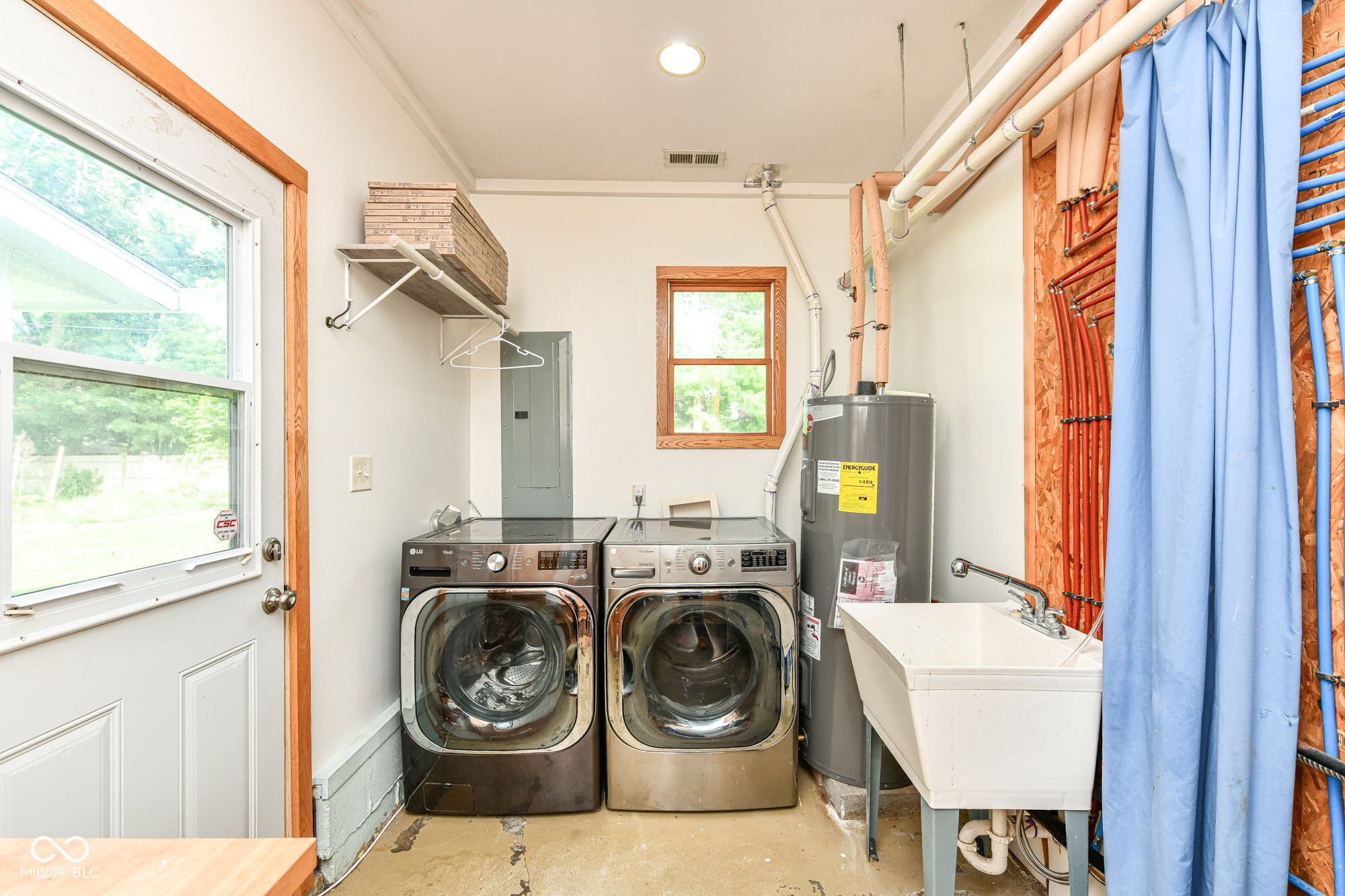 1102 E 49th Street