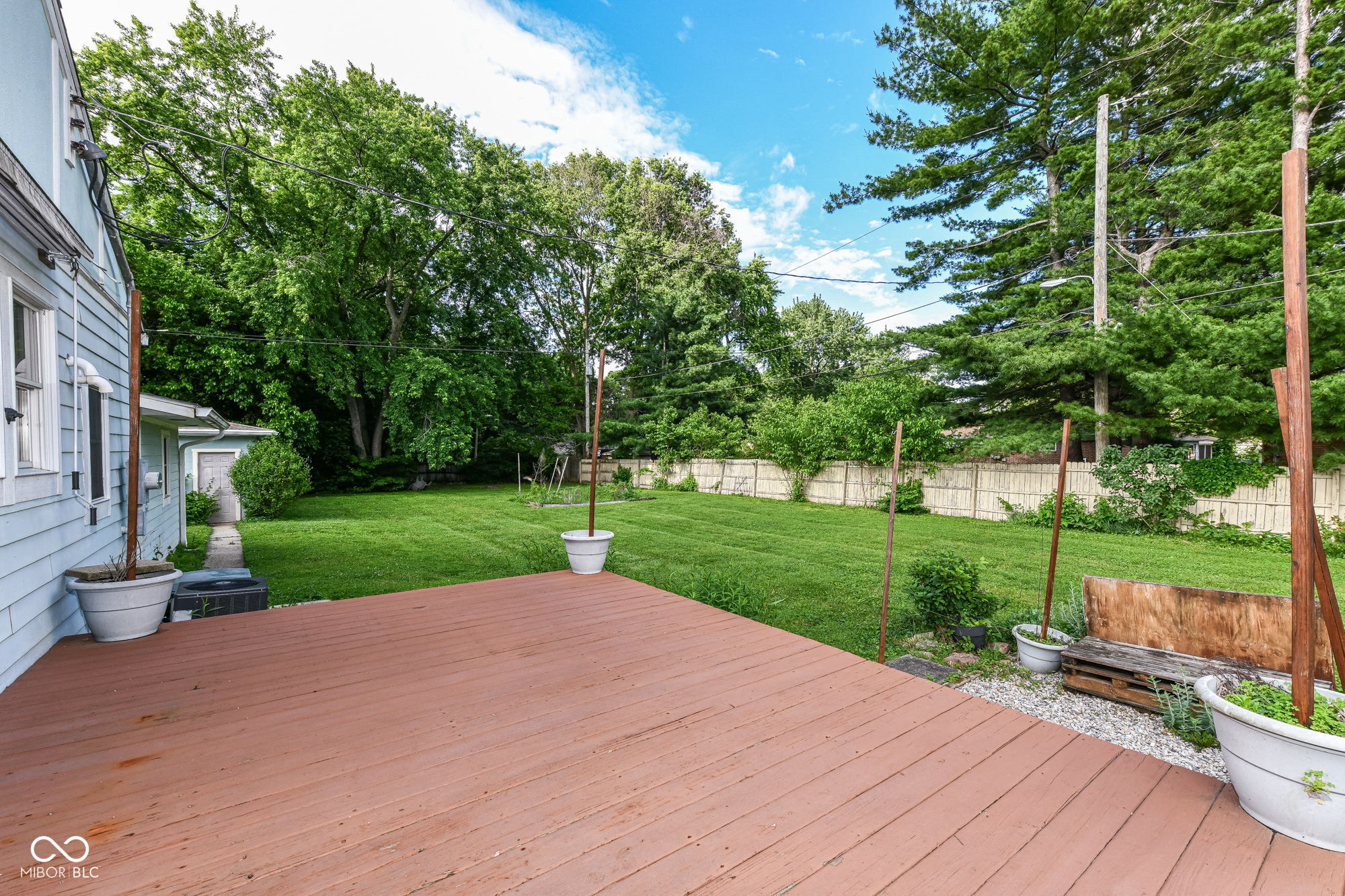 1102 E 49th Street