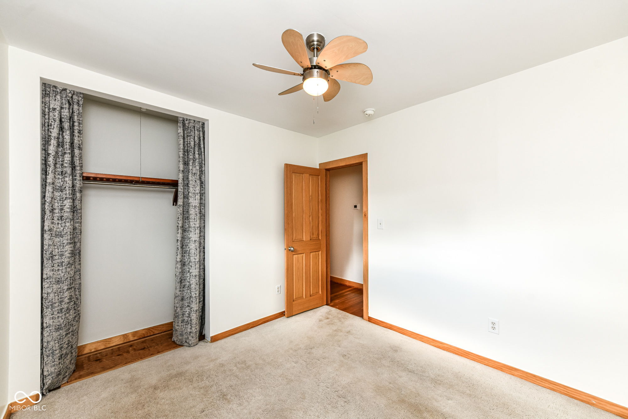 1102 E 49th Street