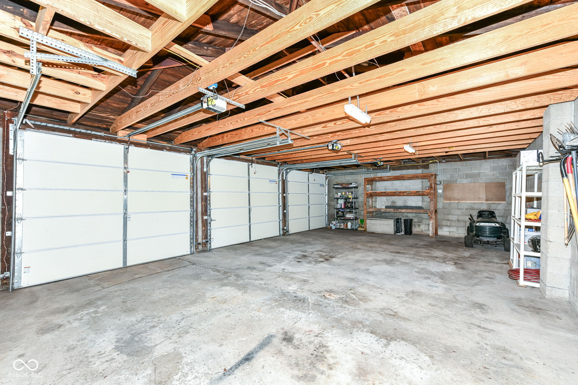 1102 E 49th Street