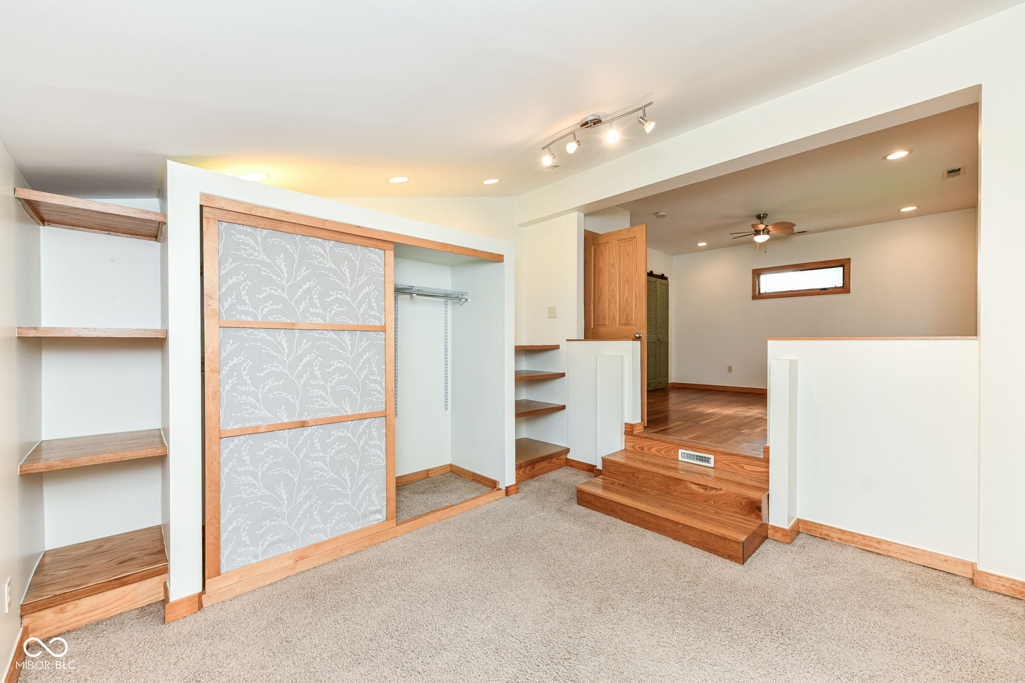 1102 E 49th Street