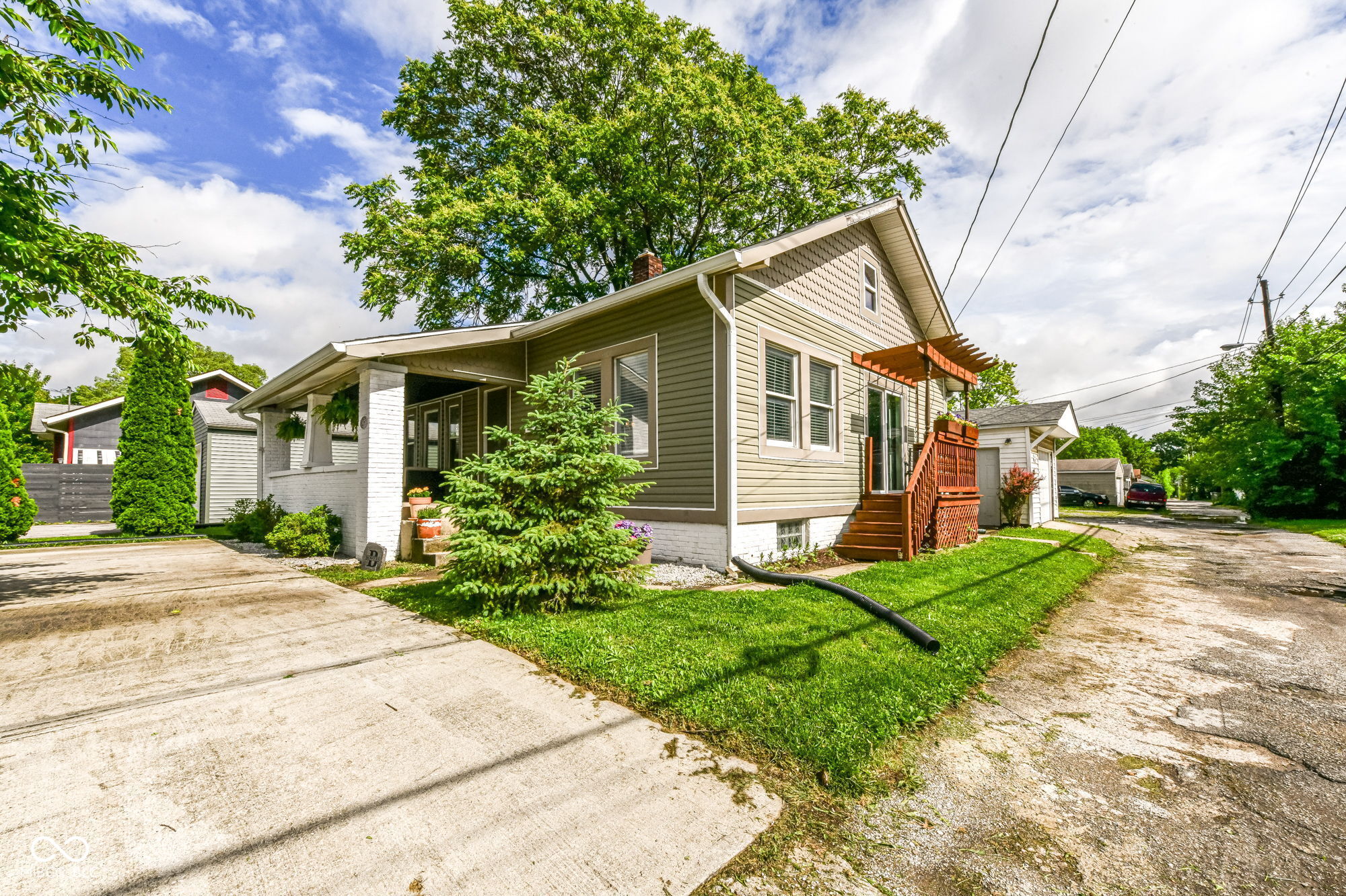 5075 E Walnut Street