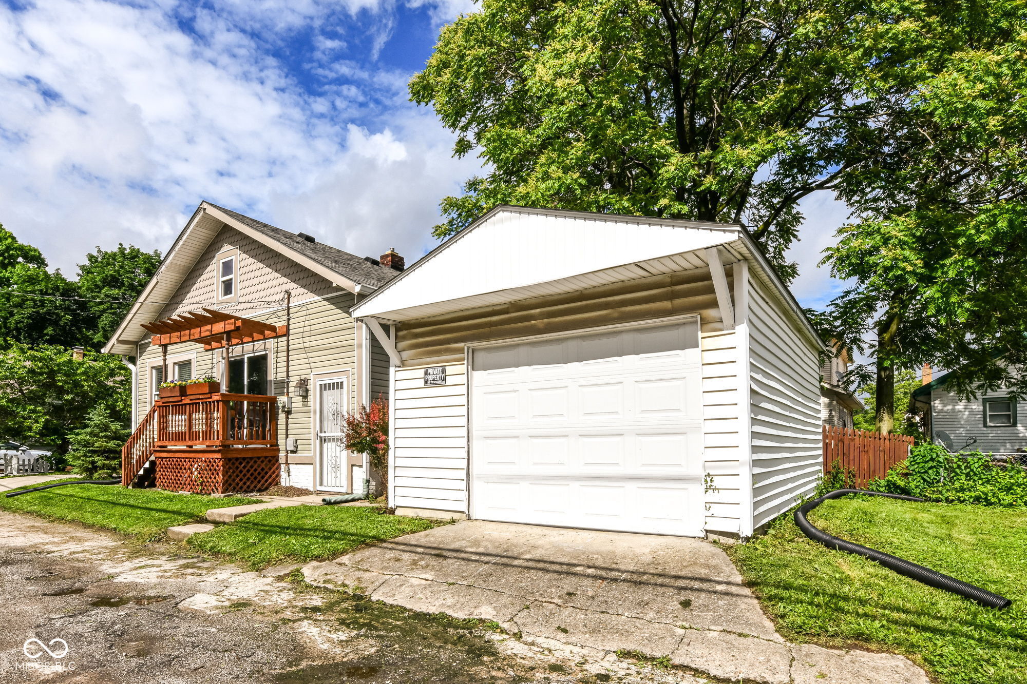 5075 E Walnut Street