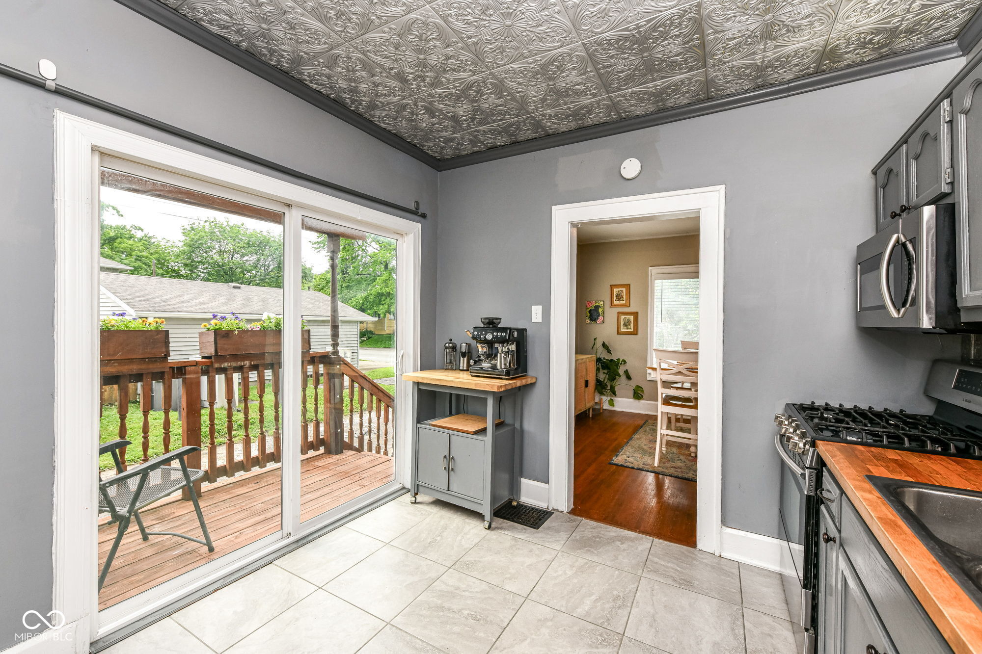 5075 E Walnut Street