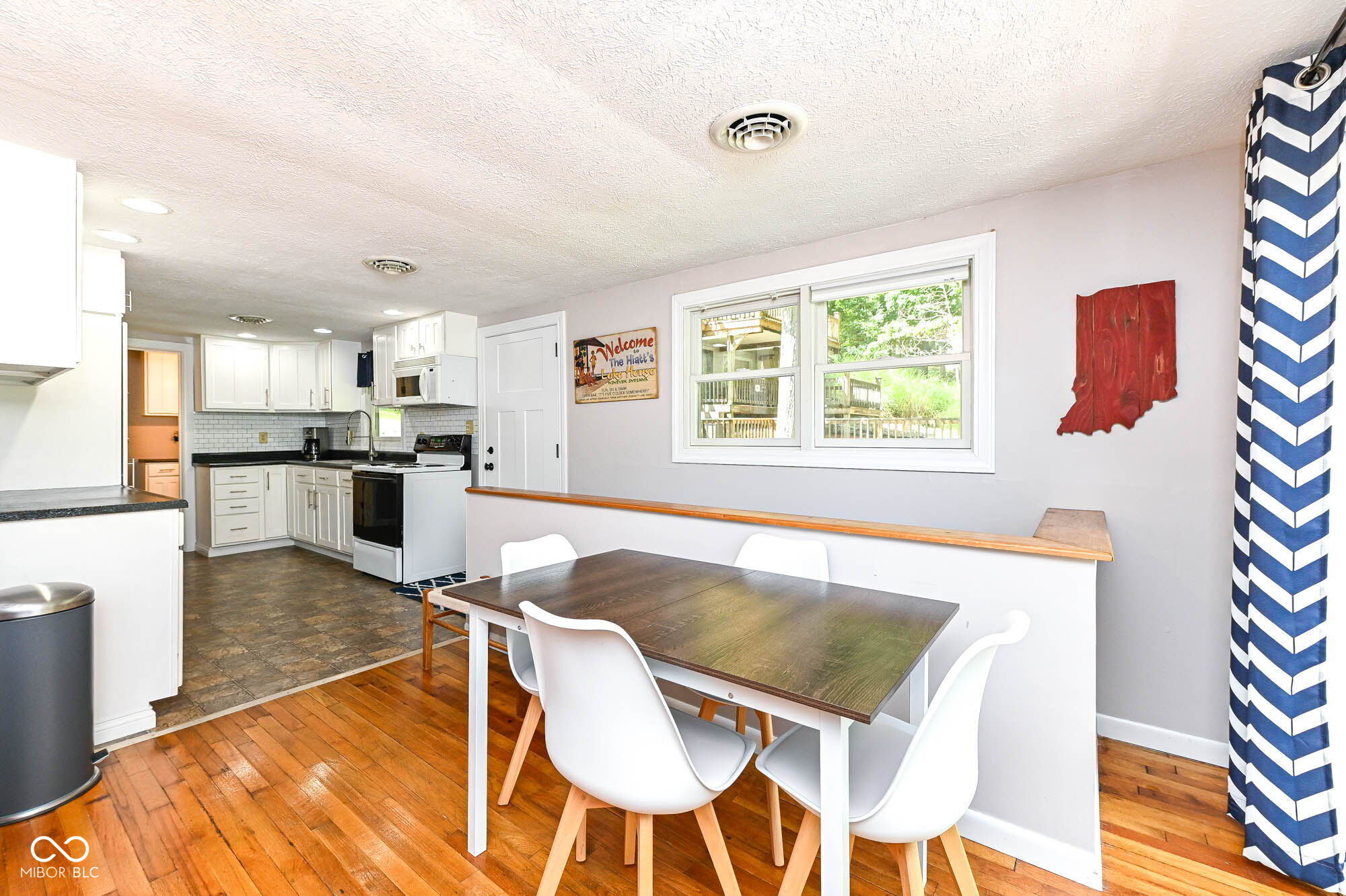 8049 Catalpa Drive