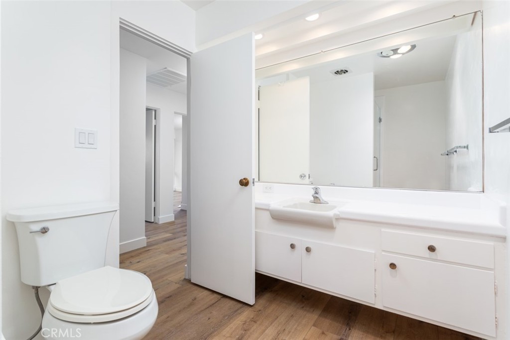 1007 White Sails Way