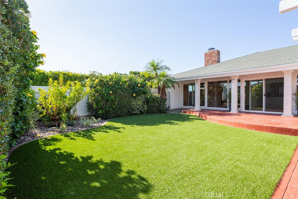 1007 White Sails Way