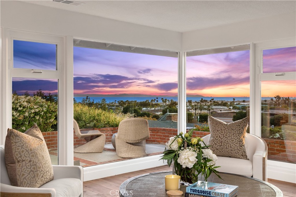 1007 White Sails Way