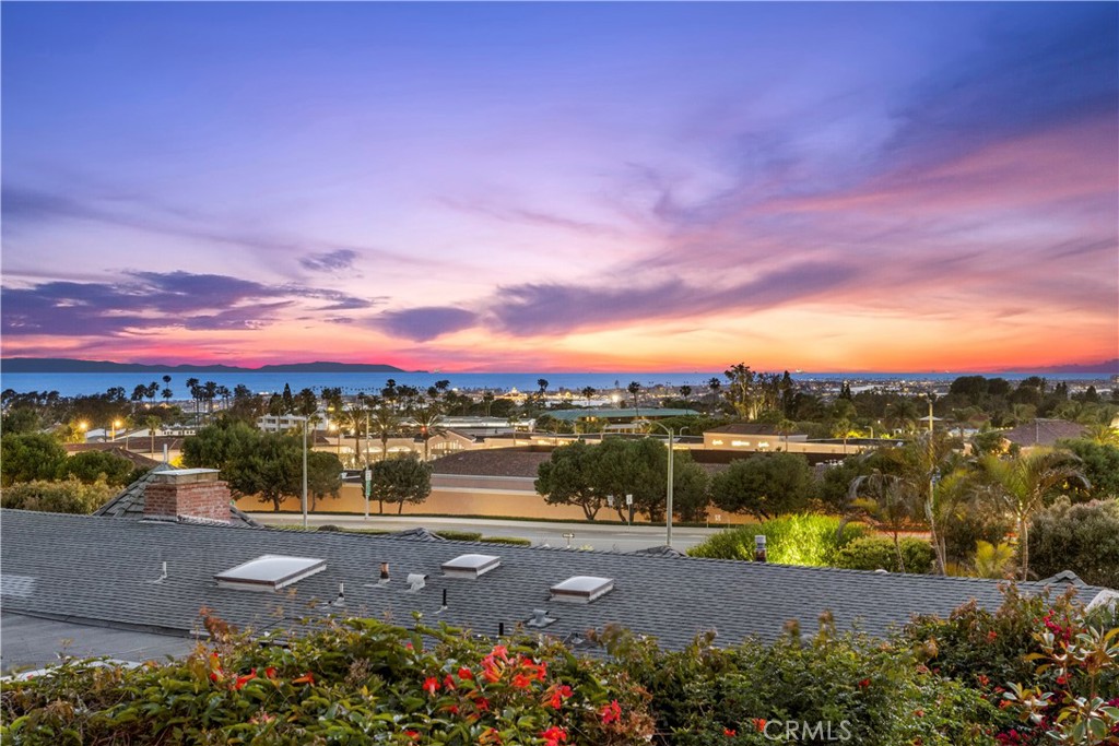 1007 White Sails Way