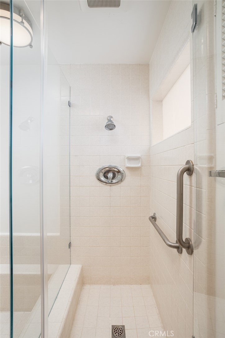 1007 White Sails Way