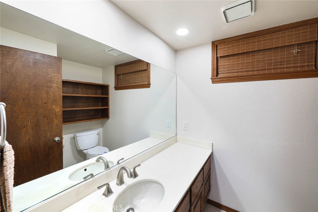 306 Avenida Cumbre