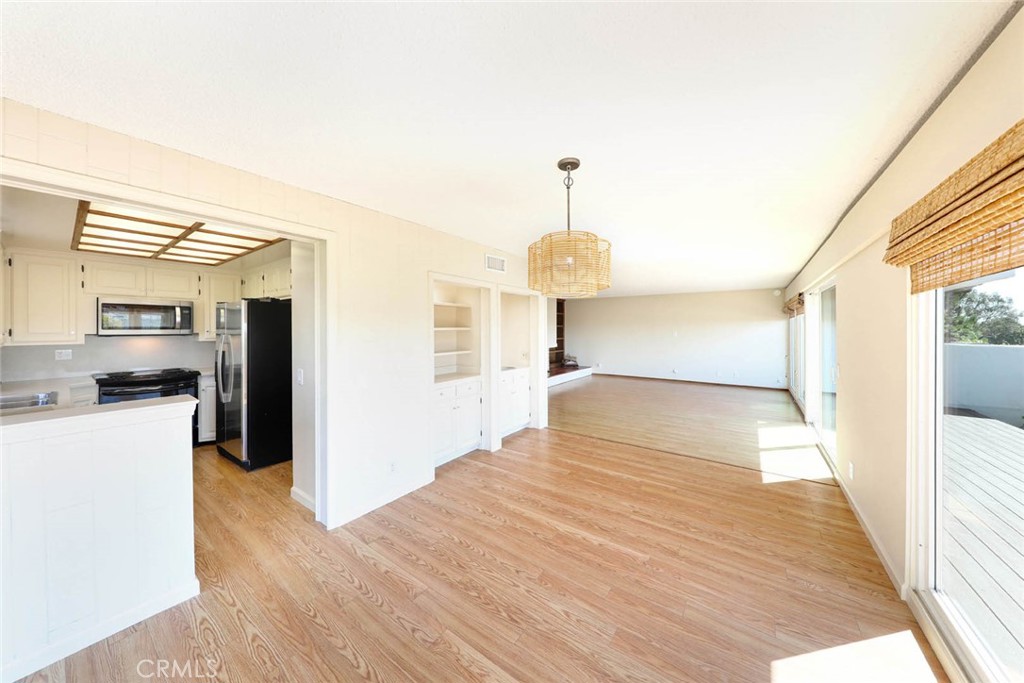 306 Avenida Cumbre
