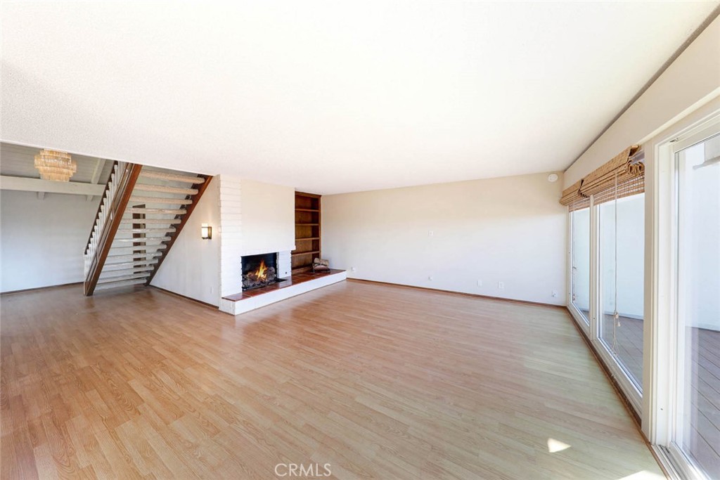 306 Avenida Cumbre